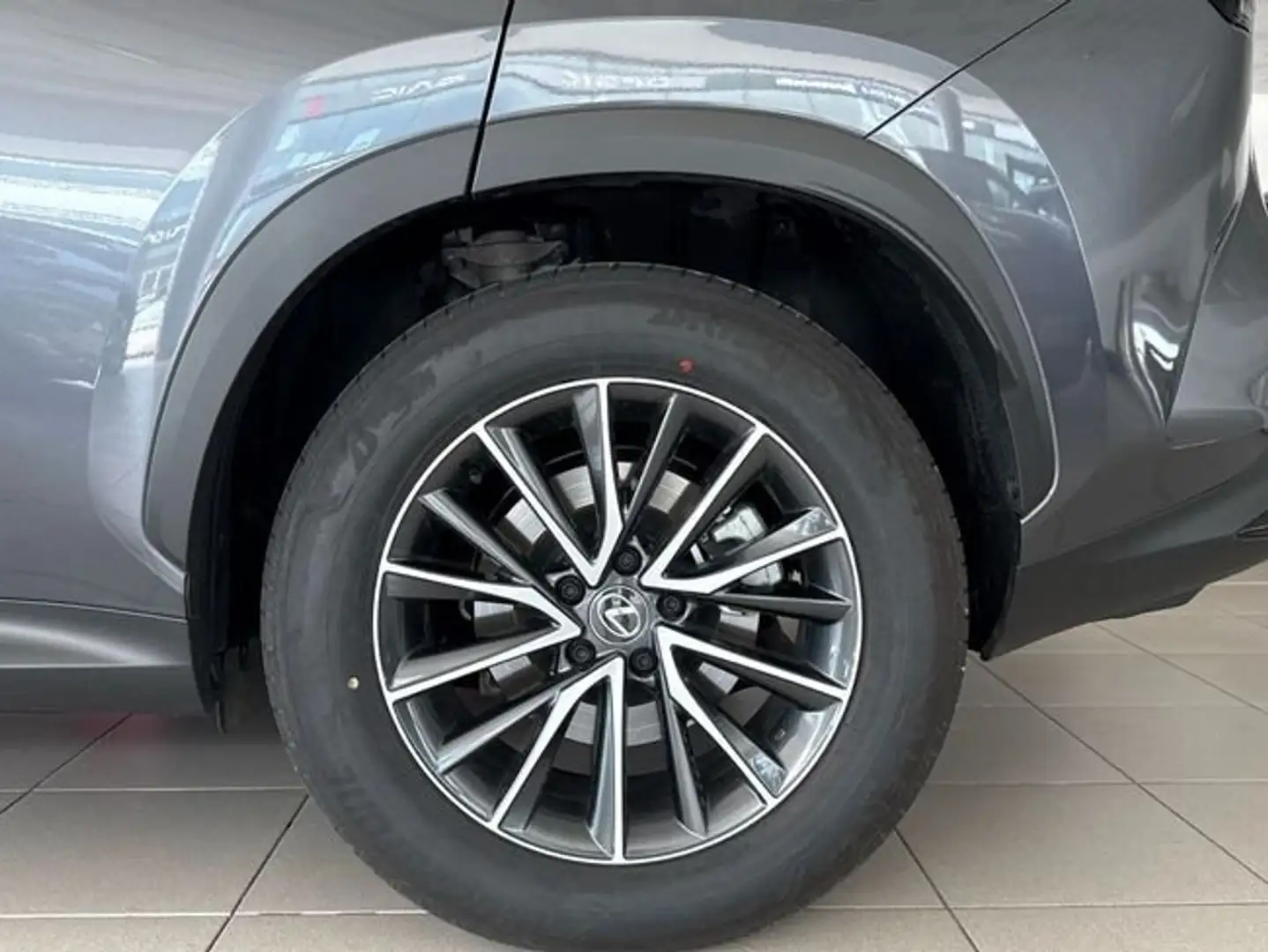 Lexus NX 450h+ 450H + PREMIUM + 4WD Gris - 2