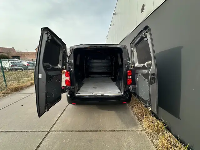 Citroen Jumpy view 5