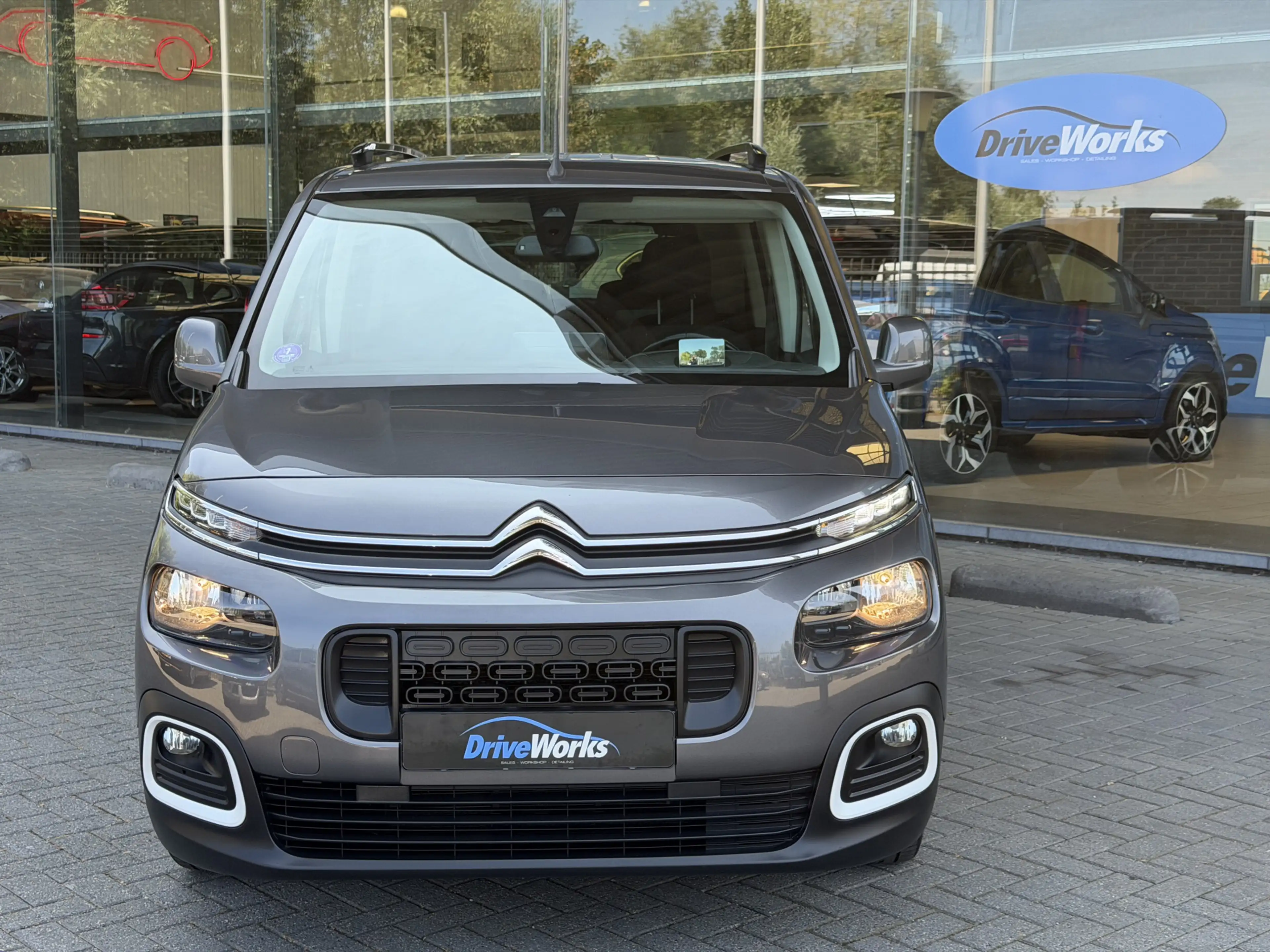 Citroen Berlingo XL 1.2 PureTech Shine 7p. | 7-zits | HUD | LED | N — photo 13