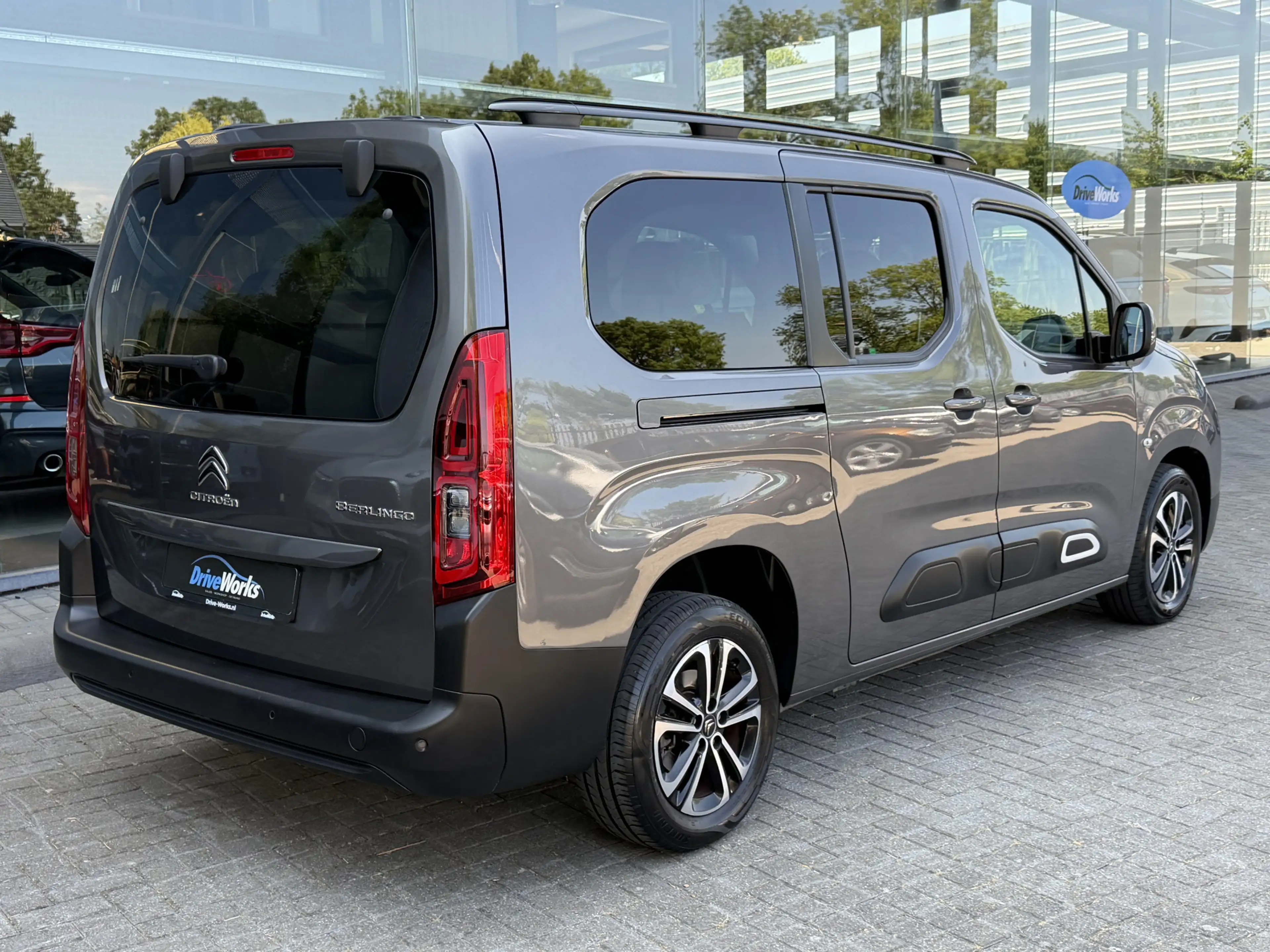 Citroen Berlingo XL 1.2 PureTech Shine 7p. | 7-zits | HUD | LED | N — photo 3