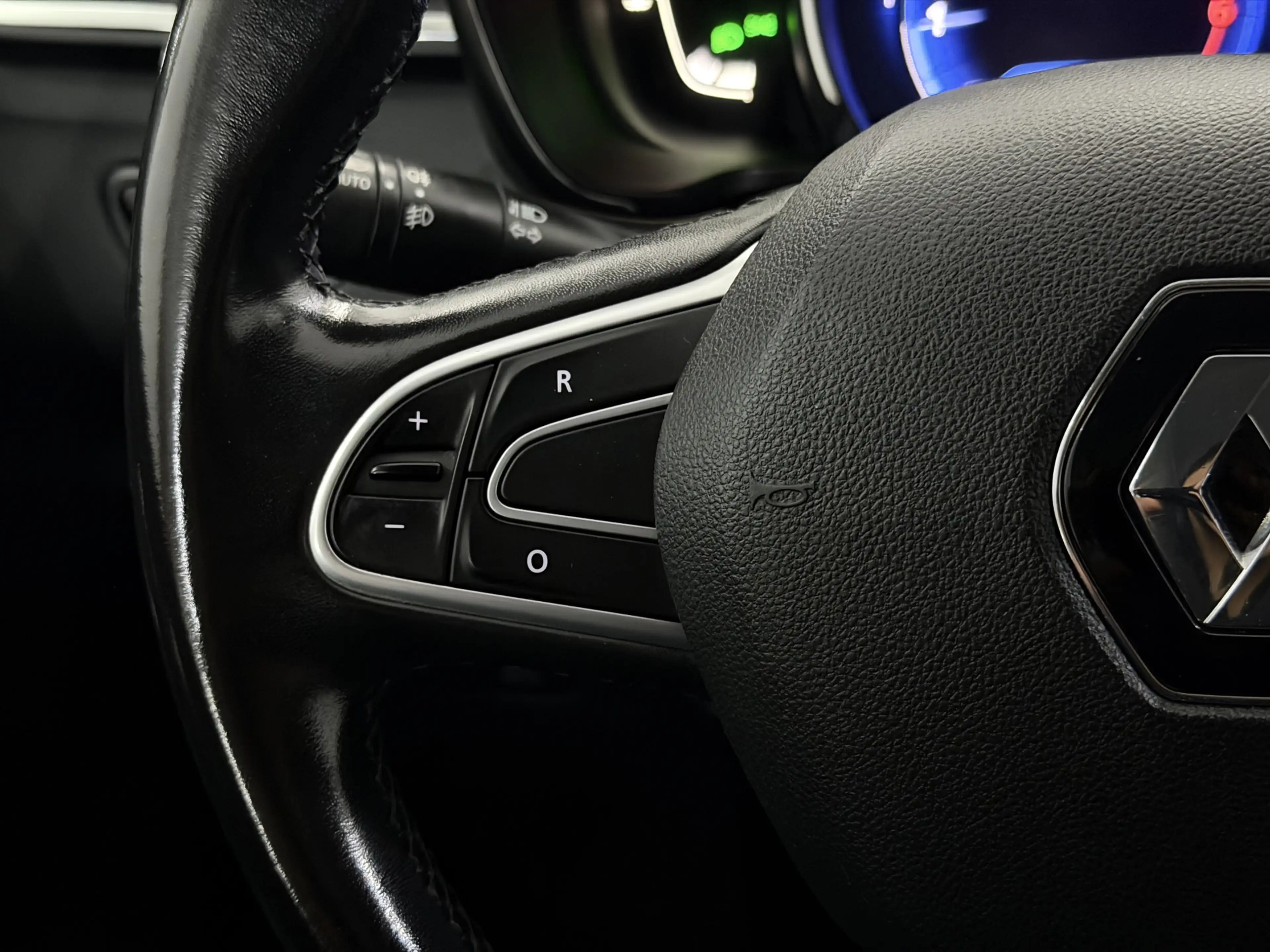 Renault Kadjar 1.2 TCe Bose Camera, Navi, Clima, Half leder, Keyl — photo 27