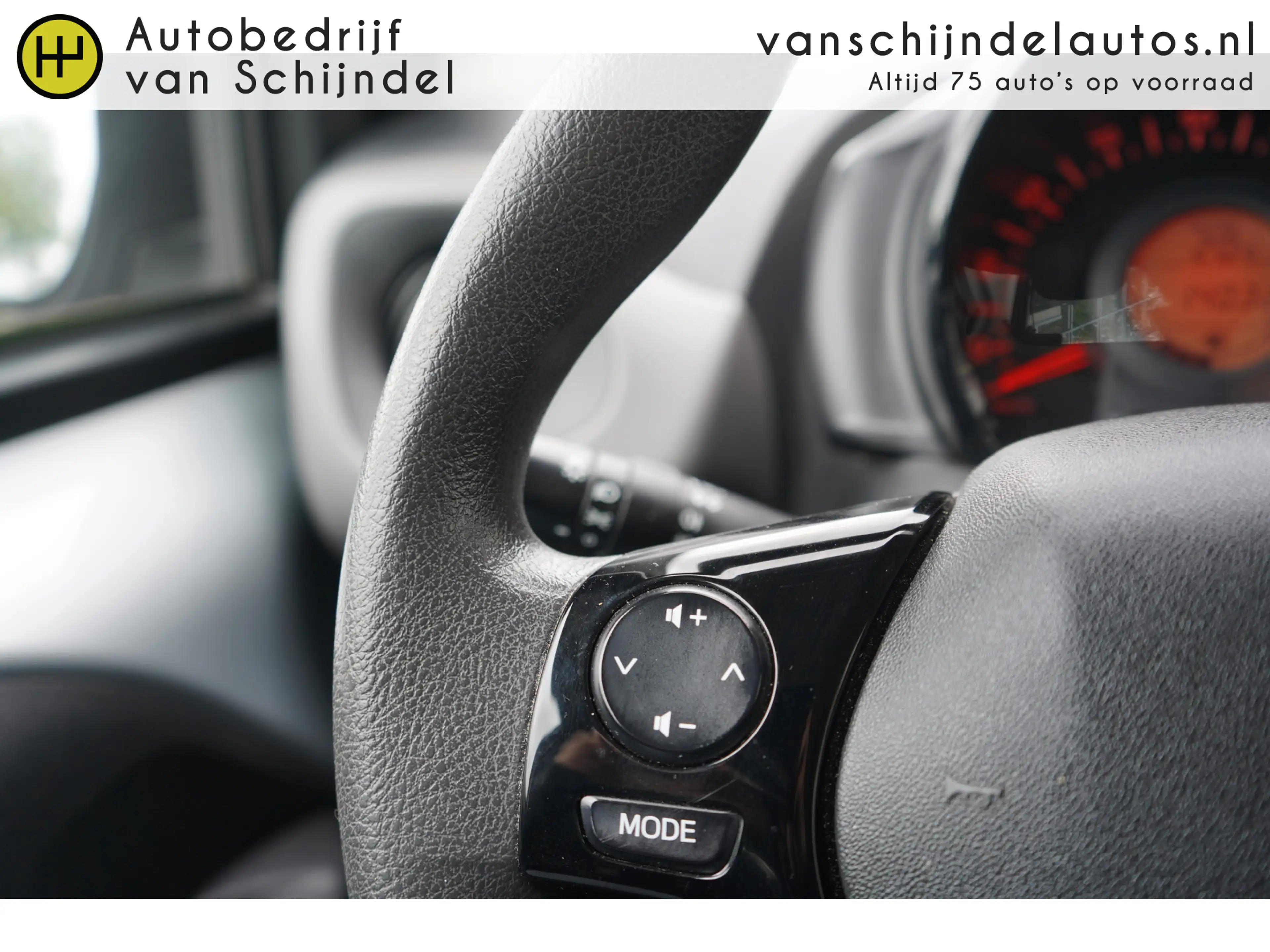 Peugeot 108 1.0 E-VTI ACTIVE TOP! *NL AUTO* 5 DEURS CAMERA AND — photo 16