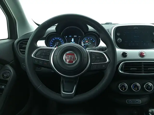 Fiat 500x view 11