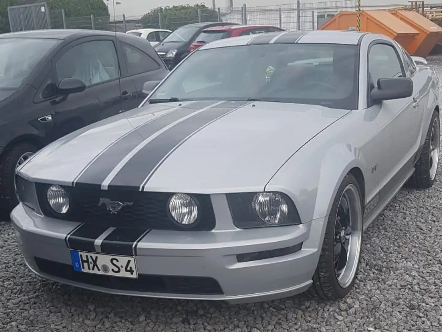 Ford Mustang Ford Mustang Typ197 baujahr 2006 v8 automatik Silber - 1