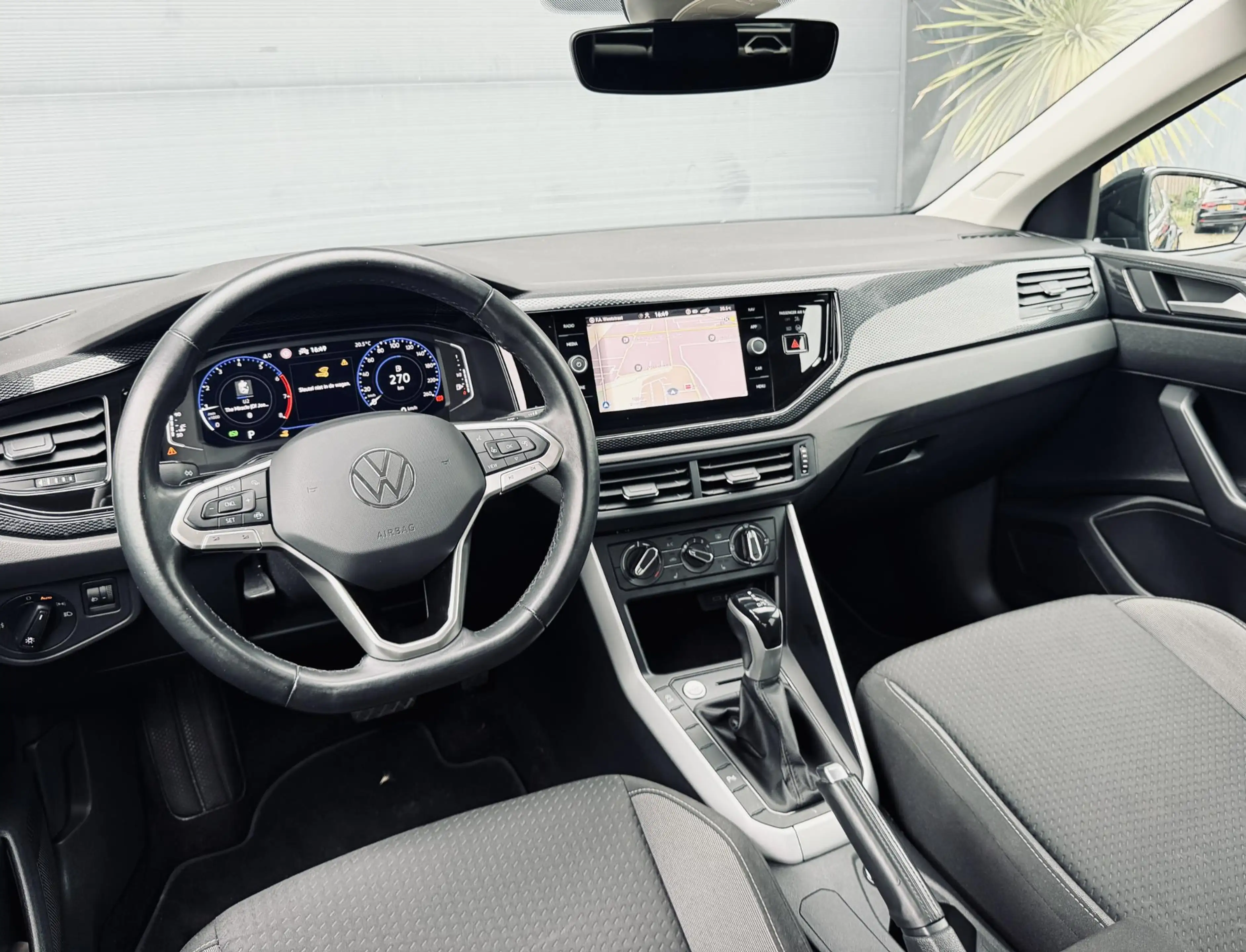 Volkswagen Polo 1.0 TSI Style — photo 4