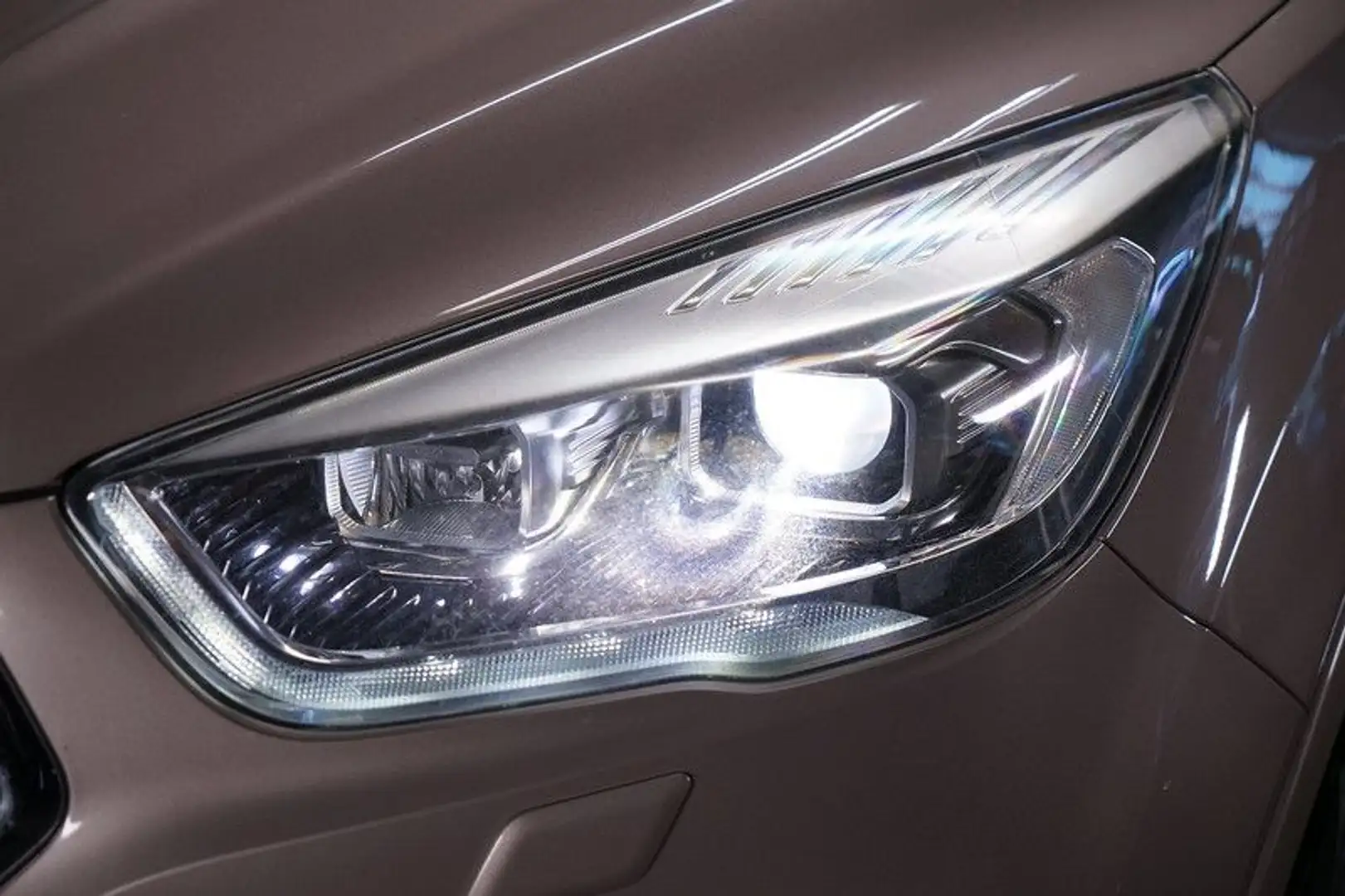 Ford Kuga 2.0 TDCi 4x4 Vignale Aut.*Xenon*Keyless*RFK Szürke - 2