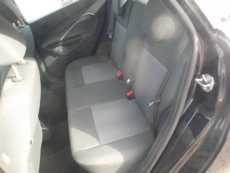 Ford Fiesta Fiesta  5-Türer — photo 4