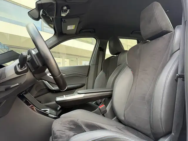 BMW X1 view 8