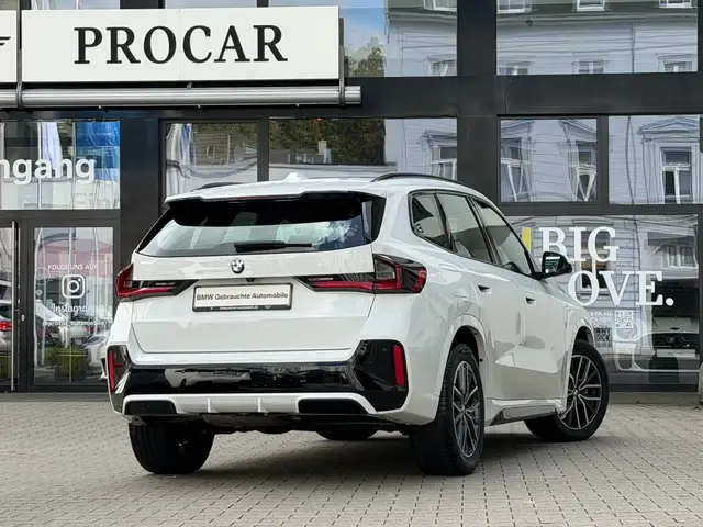 BMW X1 view 2