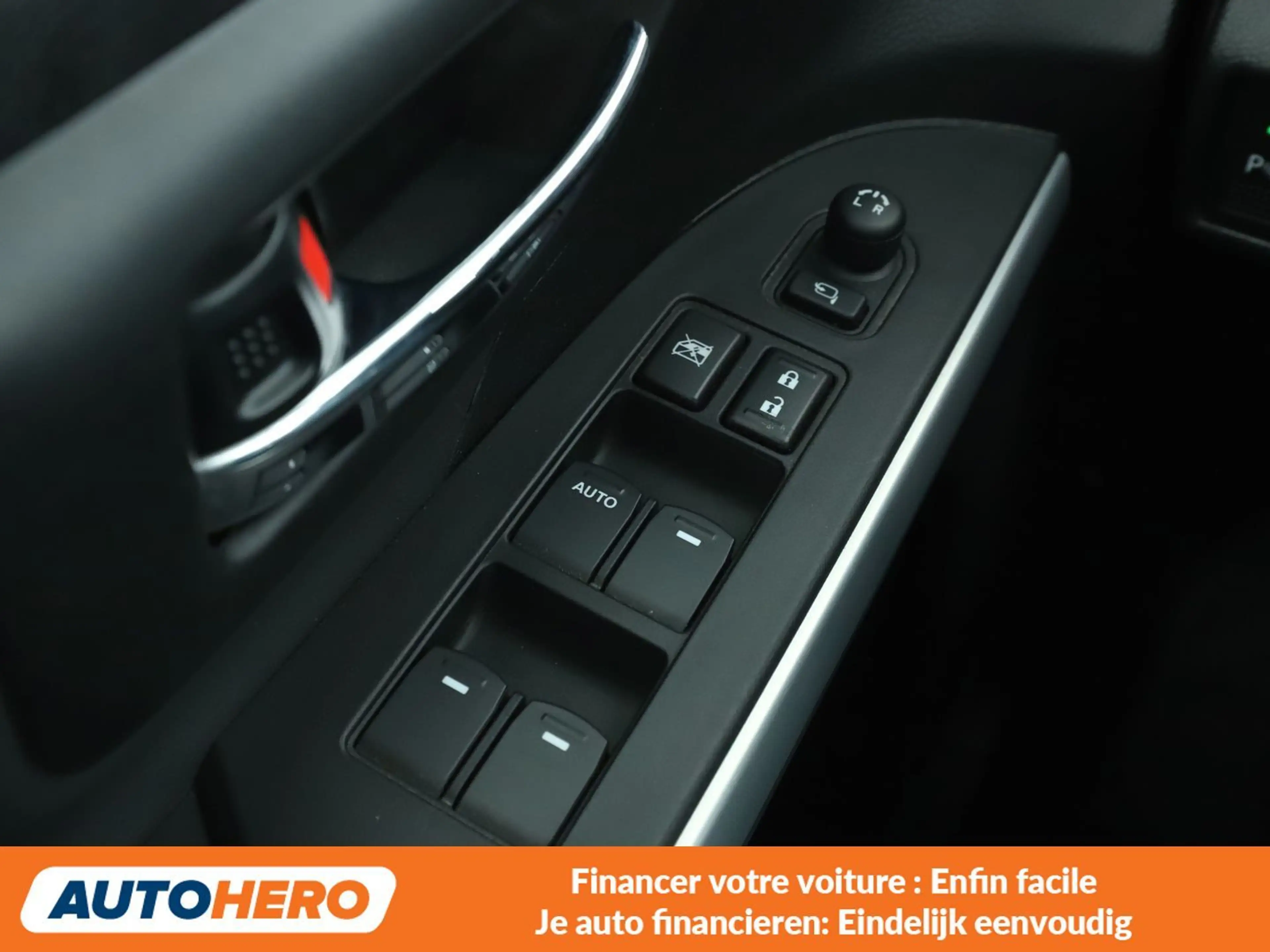 Suzuki SX4 1.4 BoosterJet Comfort — photo 13