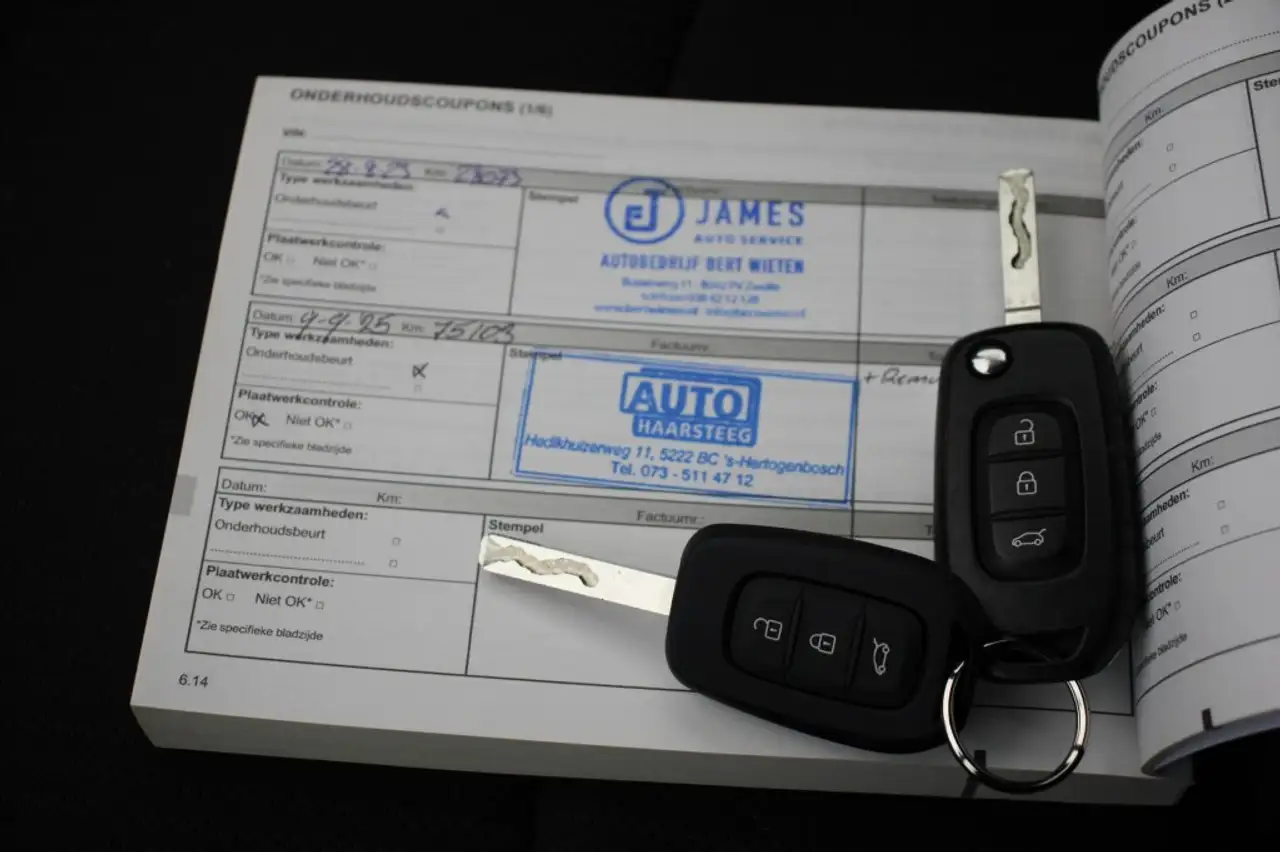 Renault Megane Estate 1.6 E-Tech Plug-In Hybrid 160 Zen Digitaa, миниатюра 13