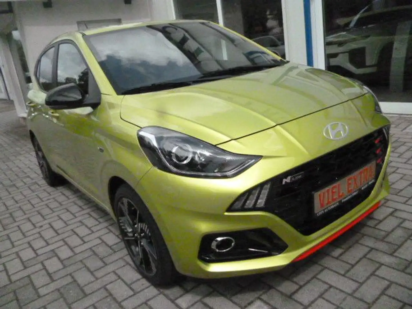 Hyundai i10 1,2 N-LINE NAVIGATION 16ZOLL LMF METALLIC Vert - 1