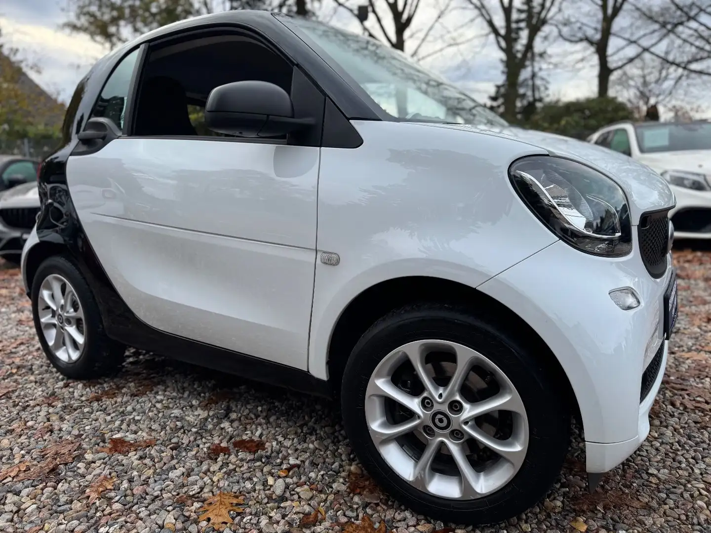 smart forTwo *AUTOMATIK*KLIMAAUTOMATIK* Weiß - 2