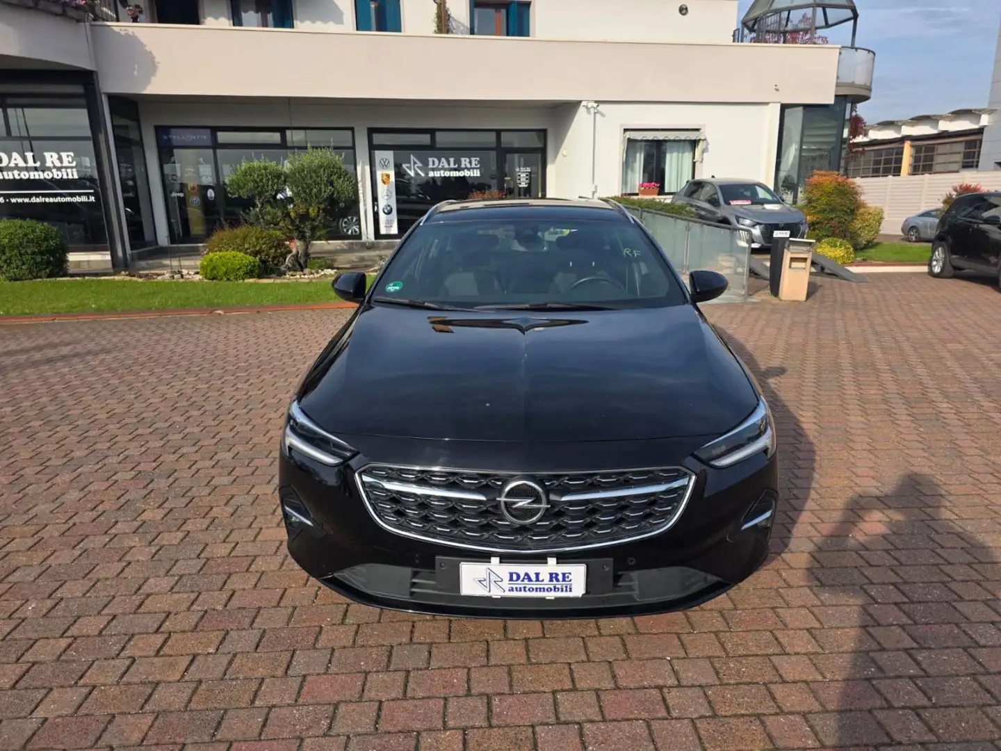 Opel Insignia 2.0 CDTI 174 CV S&S aut. Sports Tourer Business Nero - 2