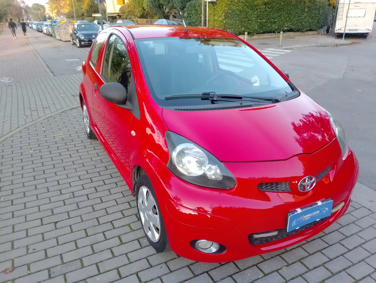 Toyota Aygo Aygo 3p 1.0 Now FL Rosso - 1