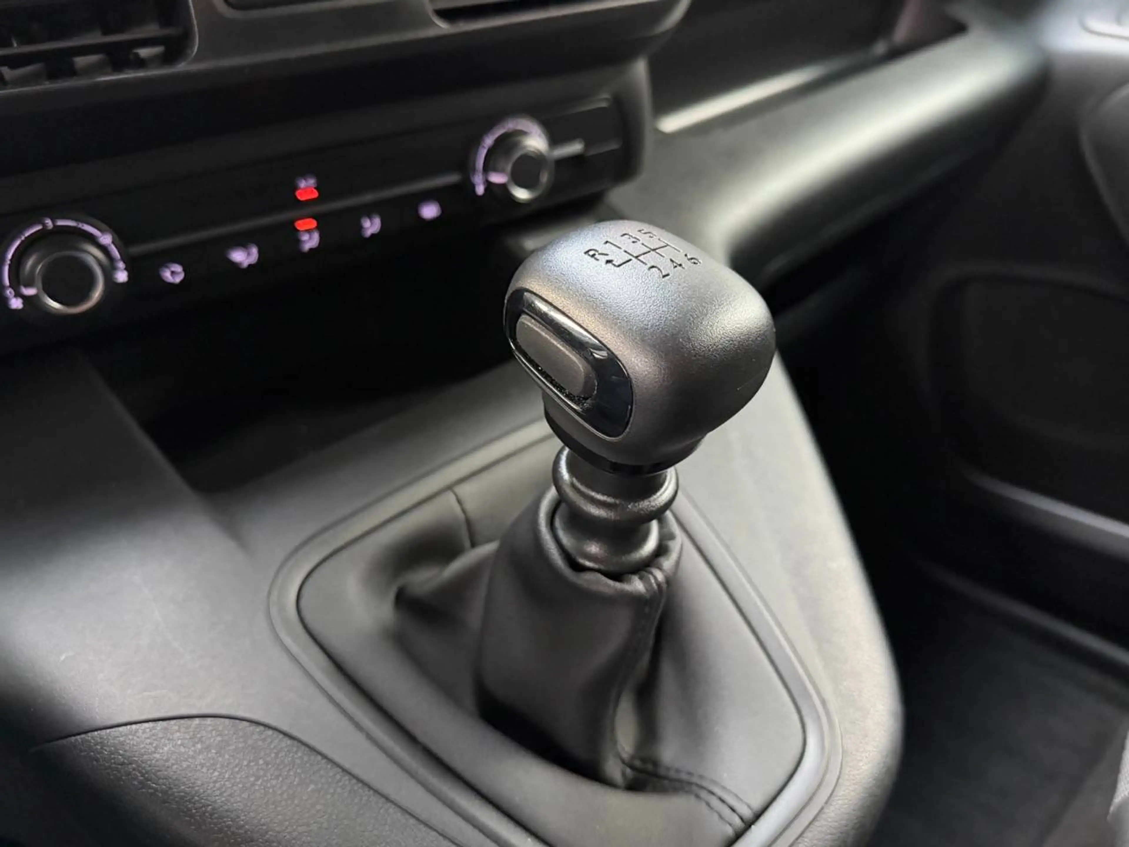 Fiat Doblo 1.5 BlueHDI — photo 12