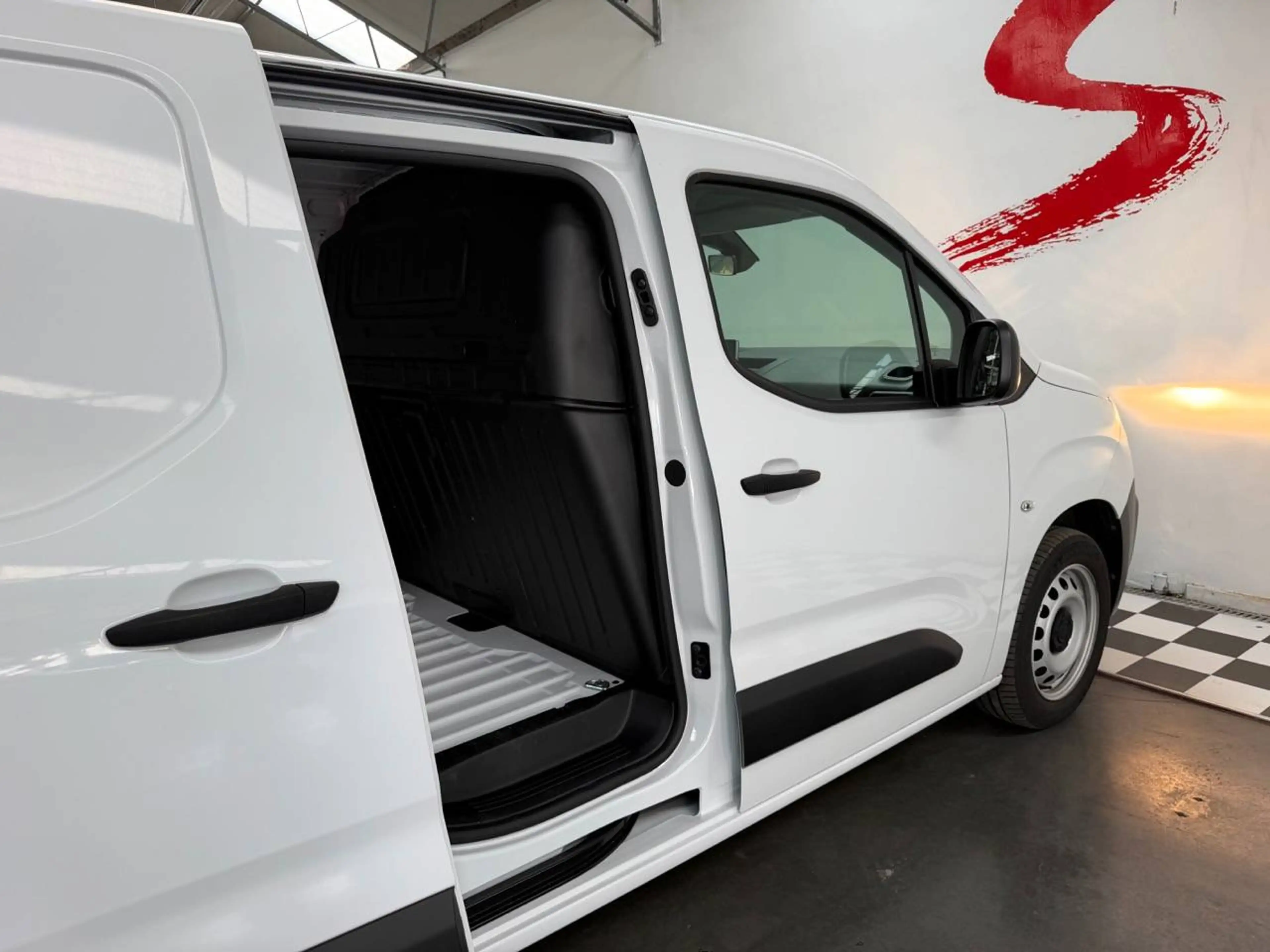 Fiat Doblo 1.5 BlueHDI — photo 6