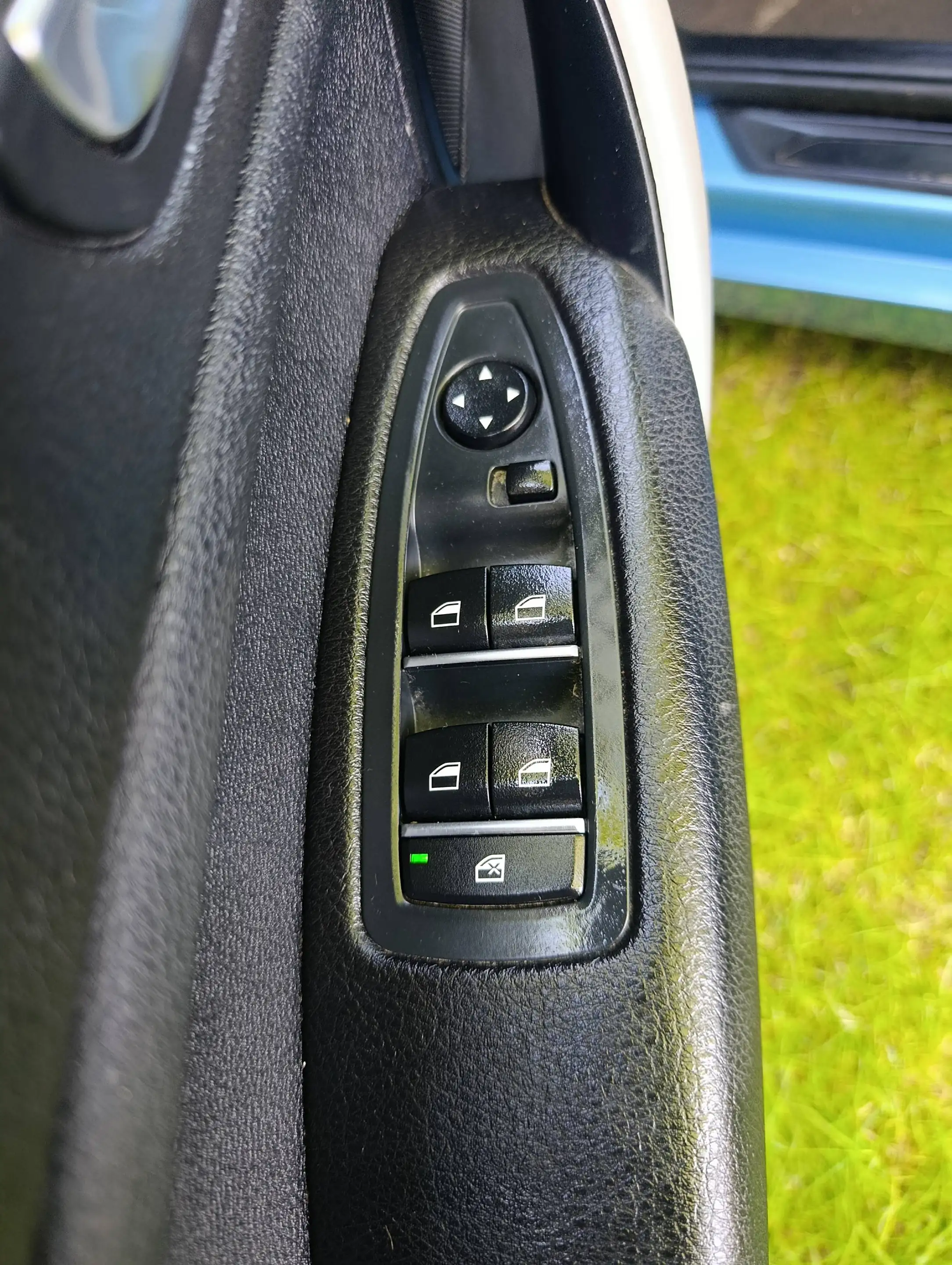 BMW 118 — photo 7