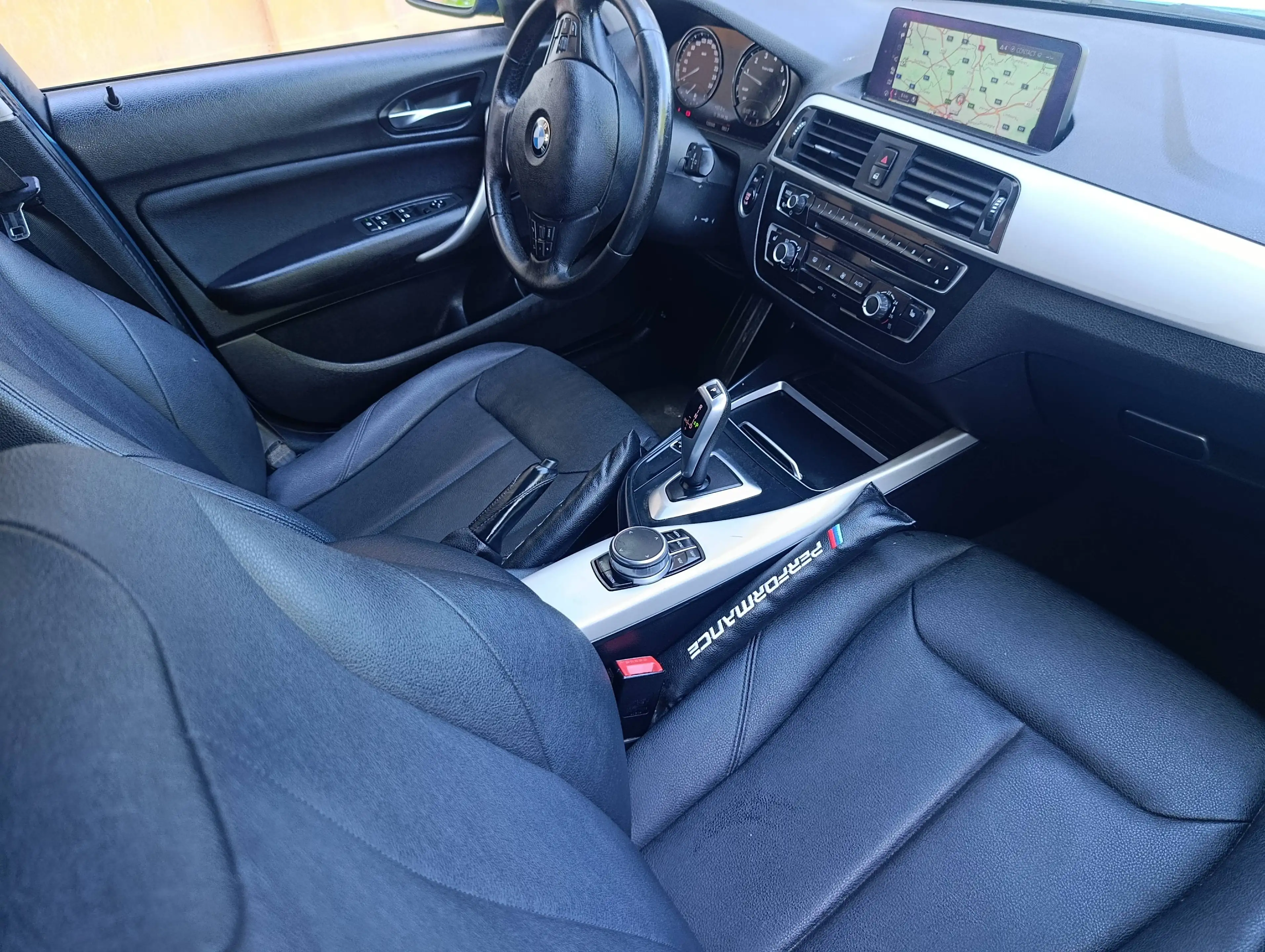 BMW 118 — photo 10