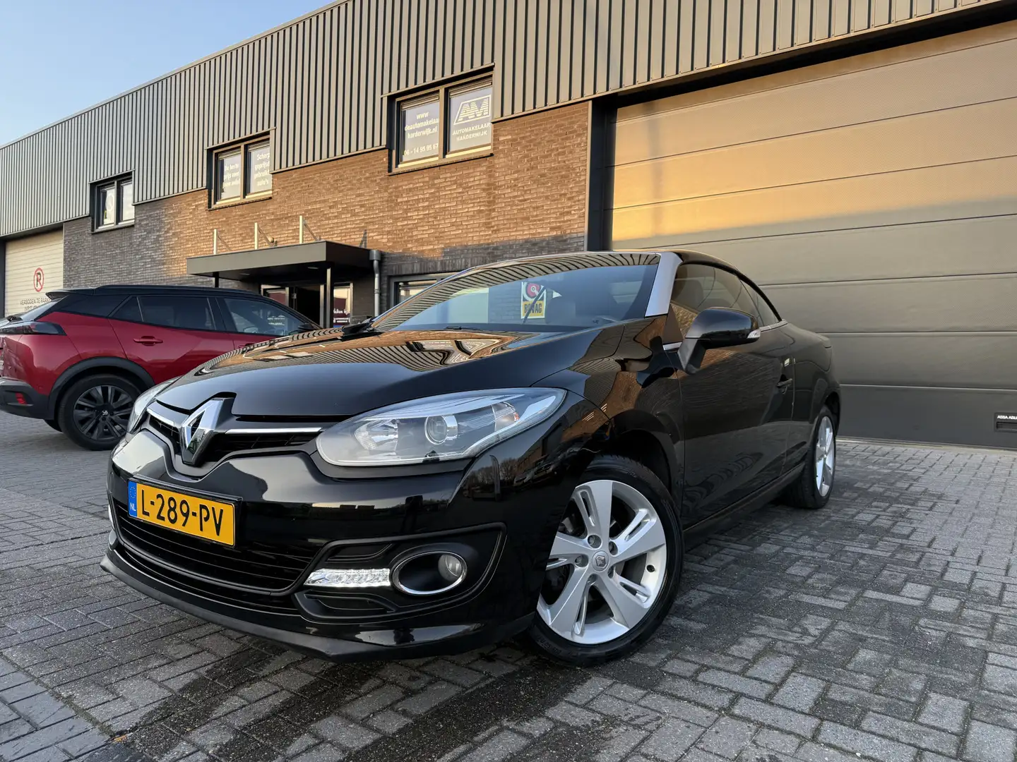 Renault Megane Coupé-Cabriolet 1.2 TCe Privilège | 2E EIGENAAR | Schwarz - 1