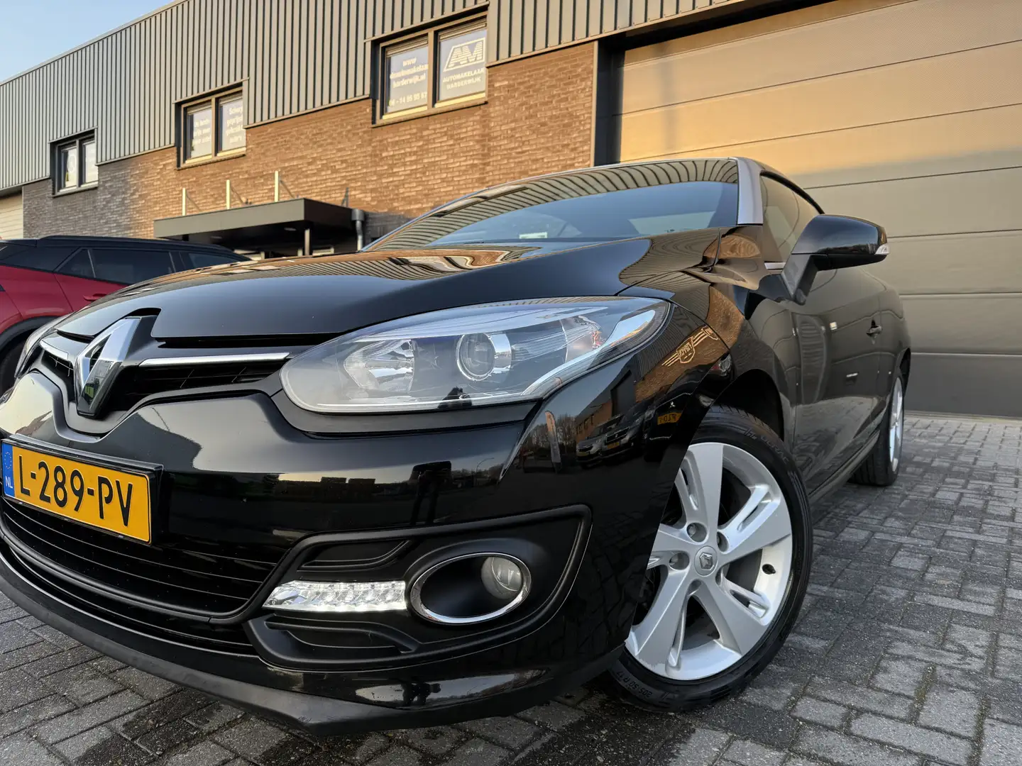Renault Megane Coupé-Cabriolet 1.2 TCe Privilège | 2E EIGENAAR | Schwarz - 2