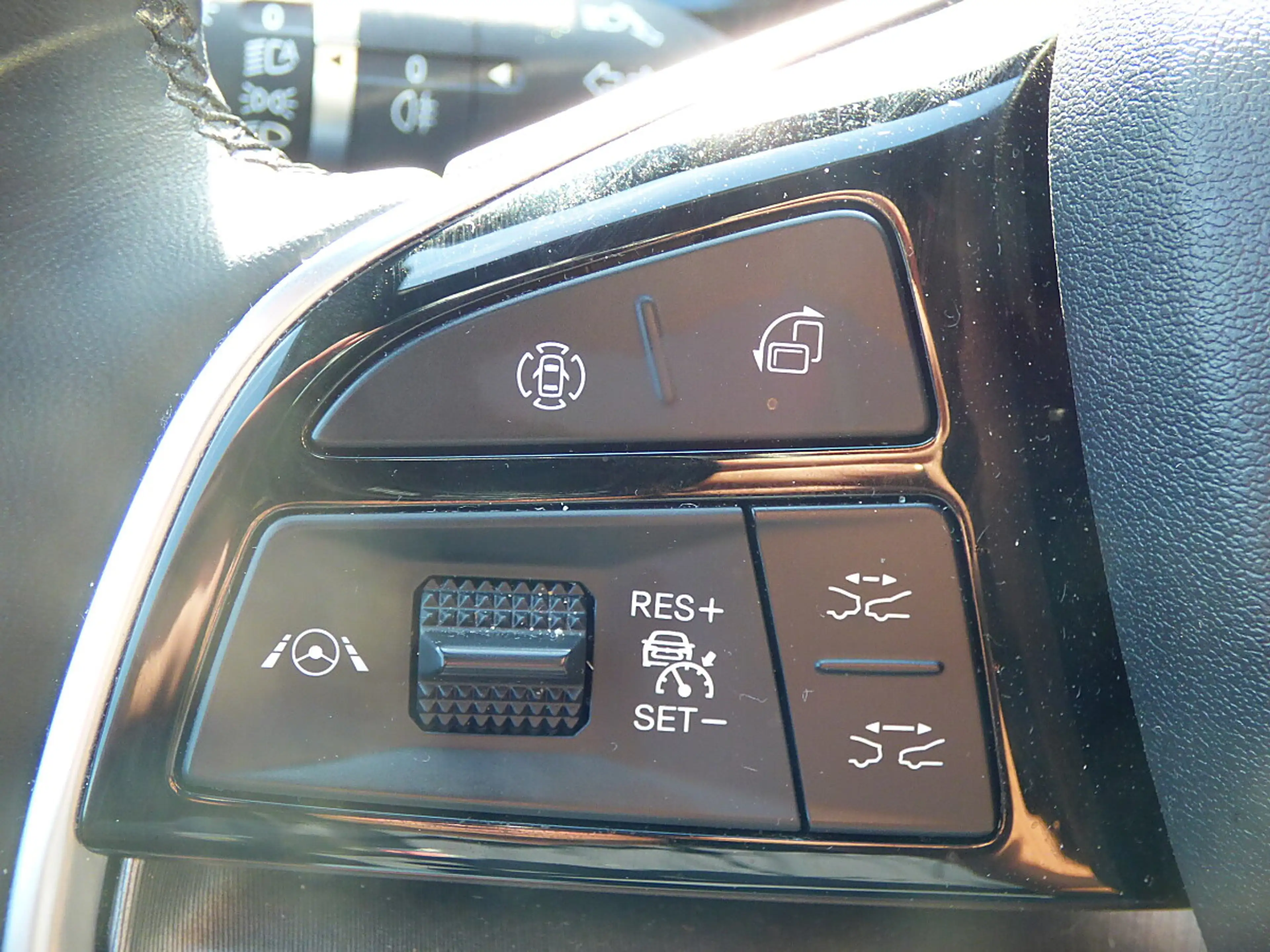 BYD Seal U DM-i PHEV 18,3kWh AWD Design Österreich Paket — photo 10