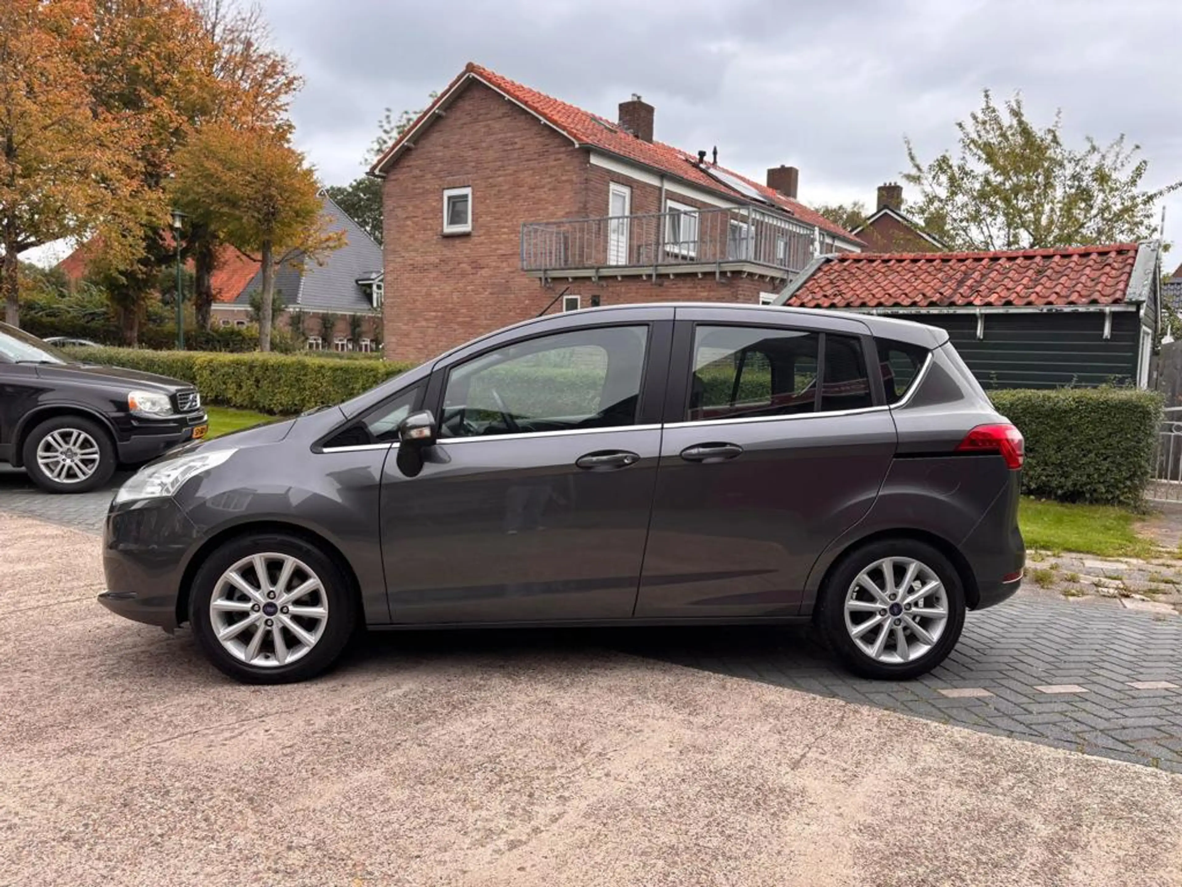 Ford B-Max 1.0 EcoBoost Titanium — photo 6