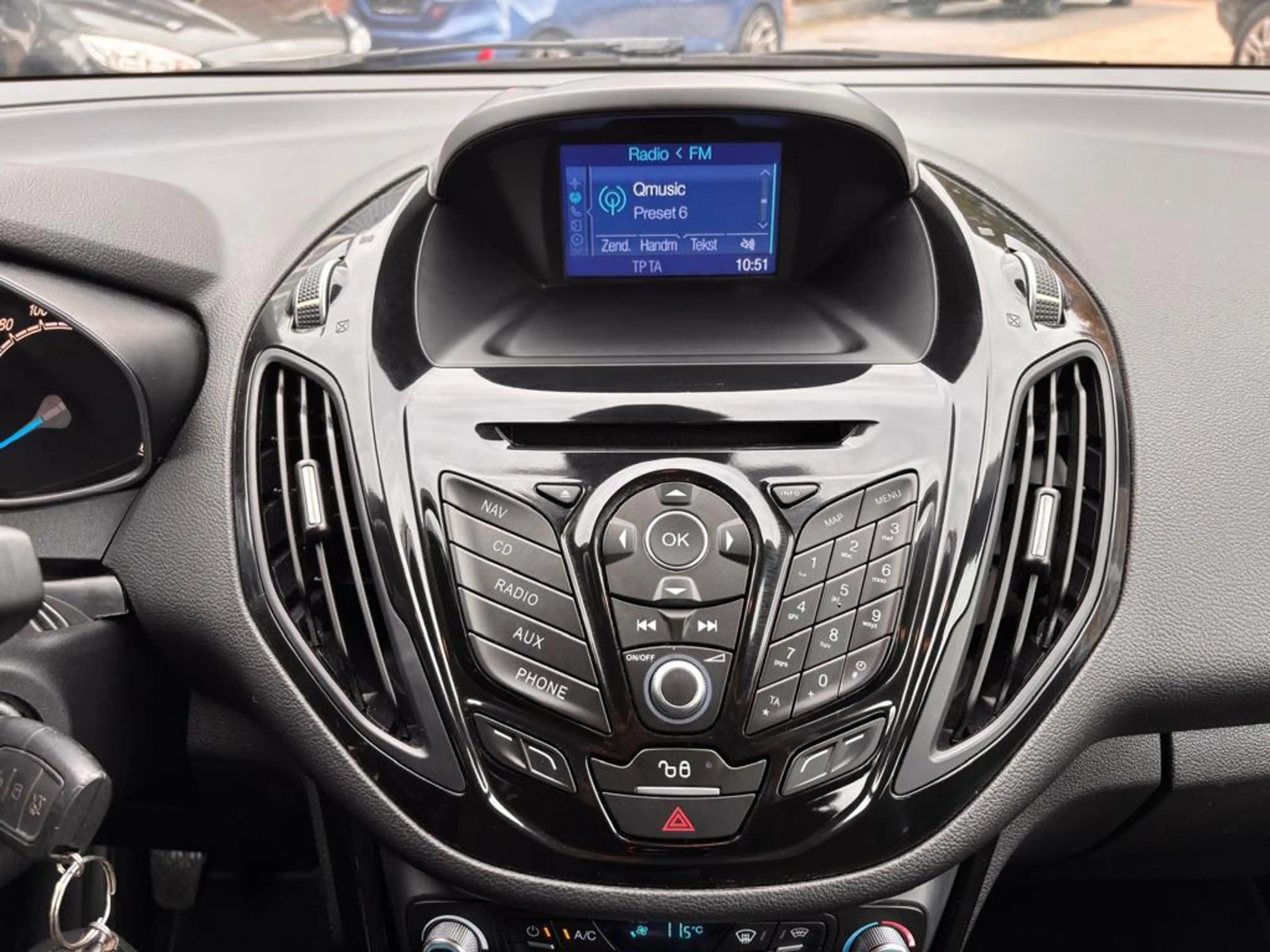Ford B-Max 1.0 EcoBoost Titanium — photo 14