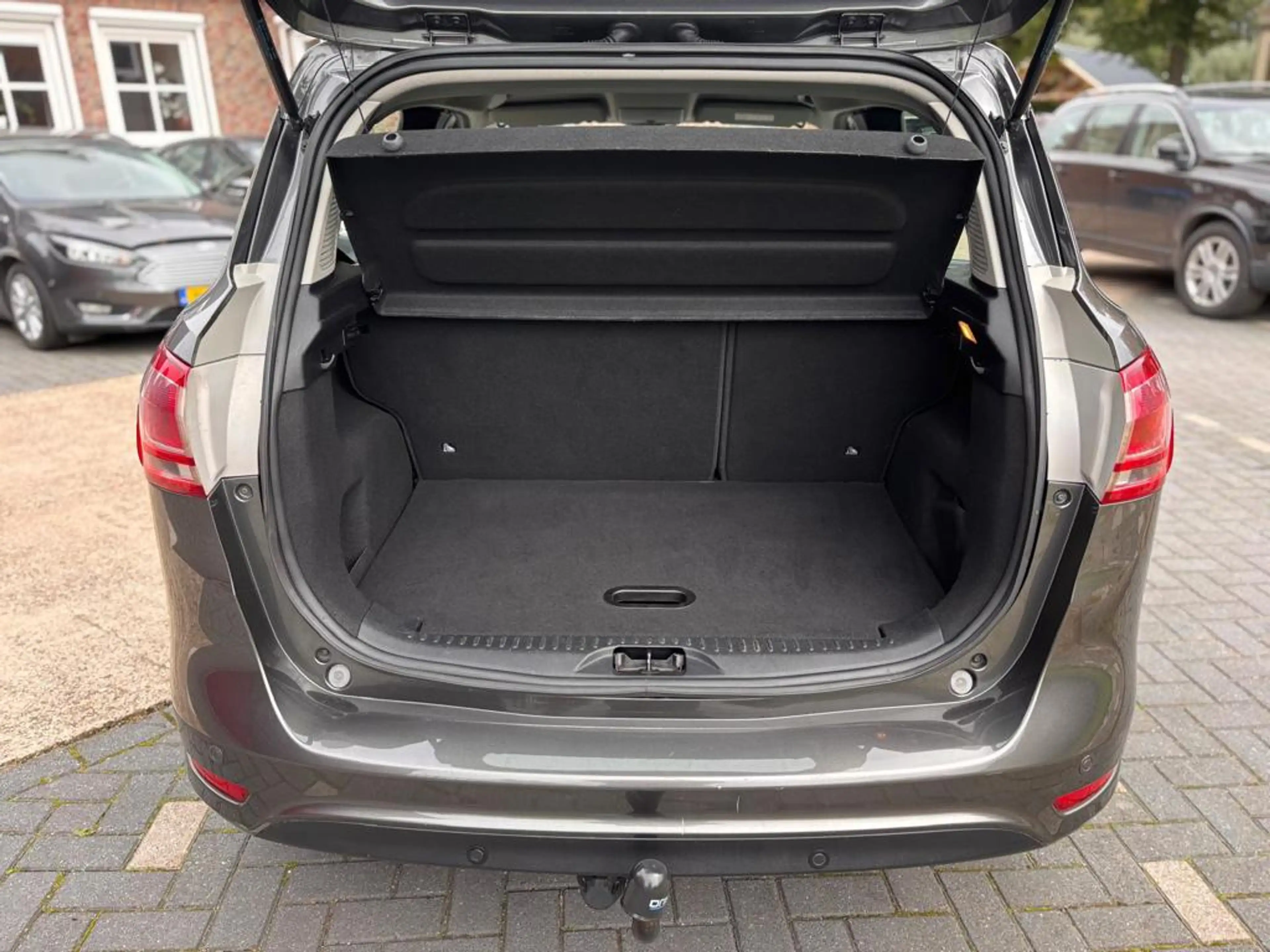 Ford B-Max 1.0 EcoBoost Titanium — photo 11