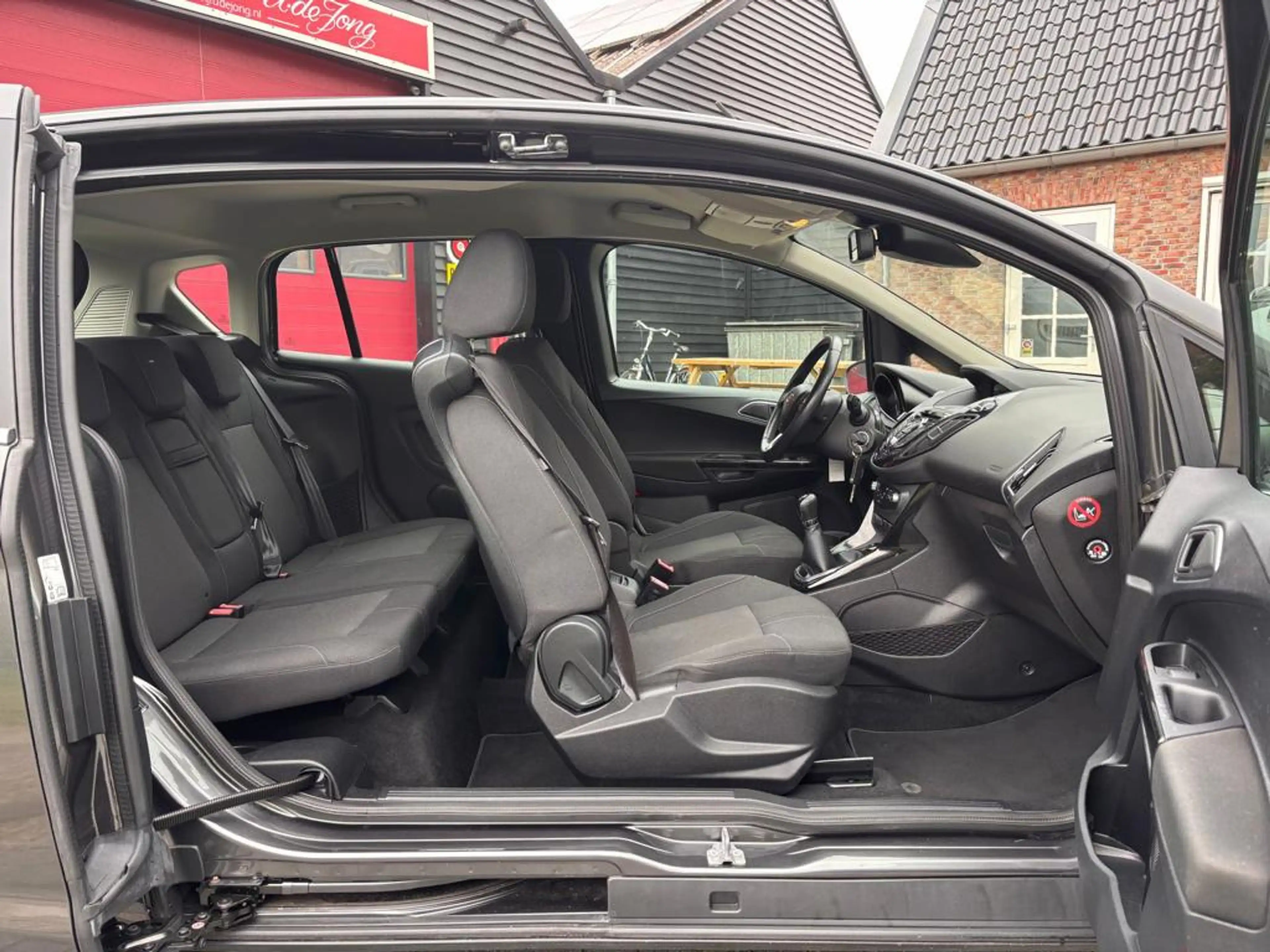 Ford B-Max 1.0 EcoBoost Titanium — photo 10
