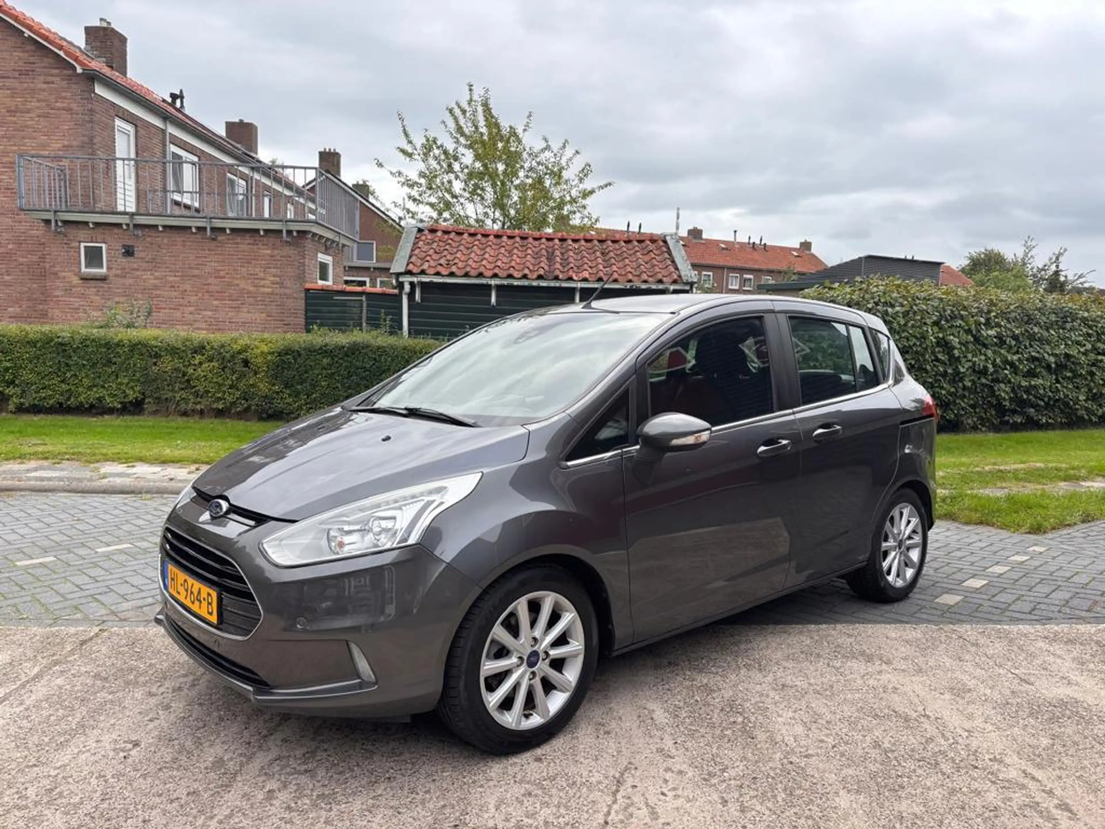 Ford B-Max 1.0 EcoBoost Titanium — photo 7