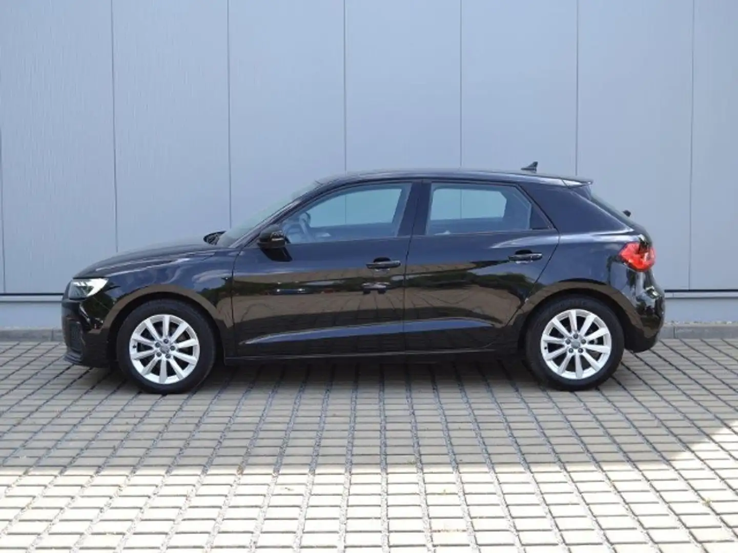 Audi A1 Sportback 30 TFSI Advanced LED/NAVI/VIRTUAL-COCKP Schwarz - 2