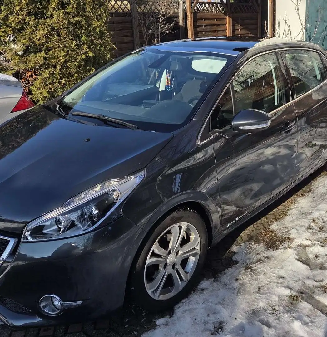 Peugeot 208 208 Allure 1,6 e-HDI 115 FAP Allure Grau - 2