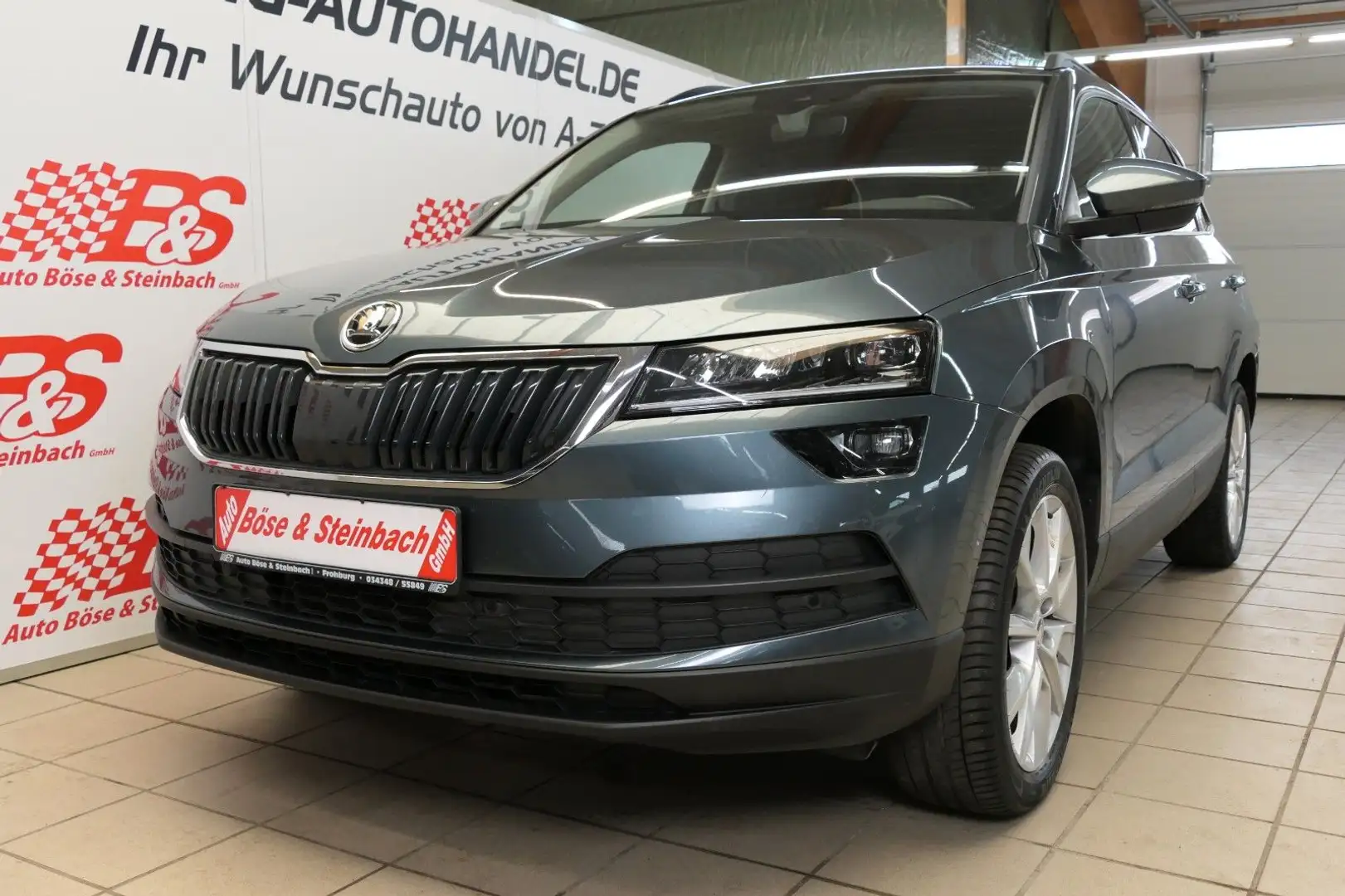 Skoda Karoq Style*LED*AHK*SHZ*NAV*PDC*ACC* Grau - 1