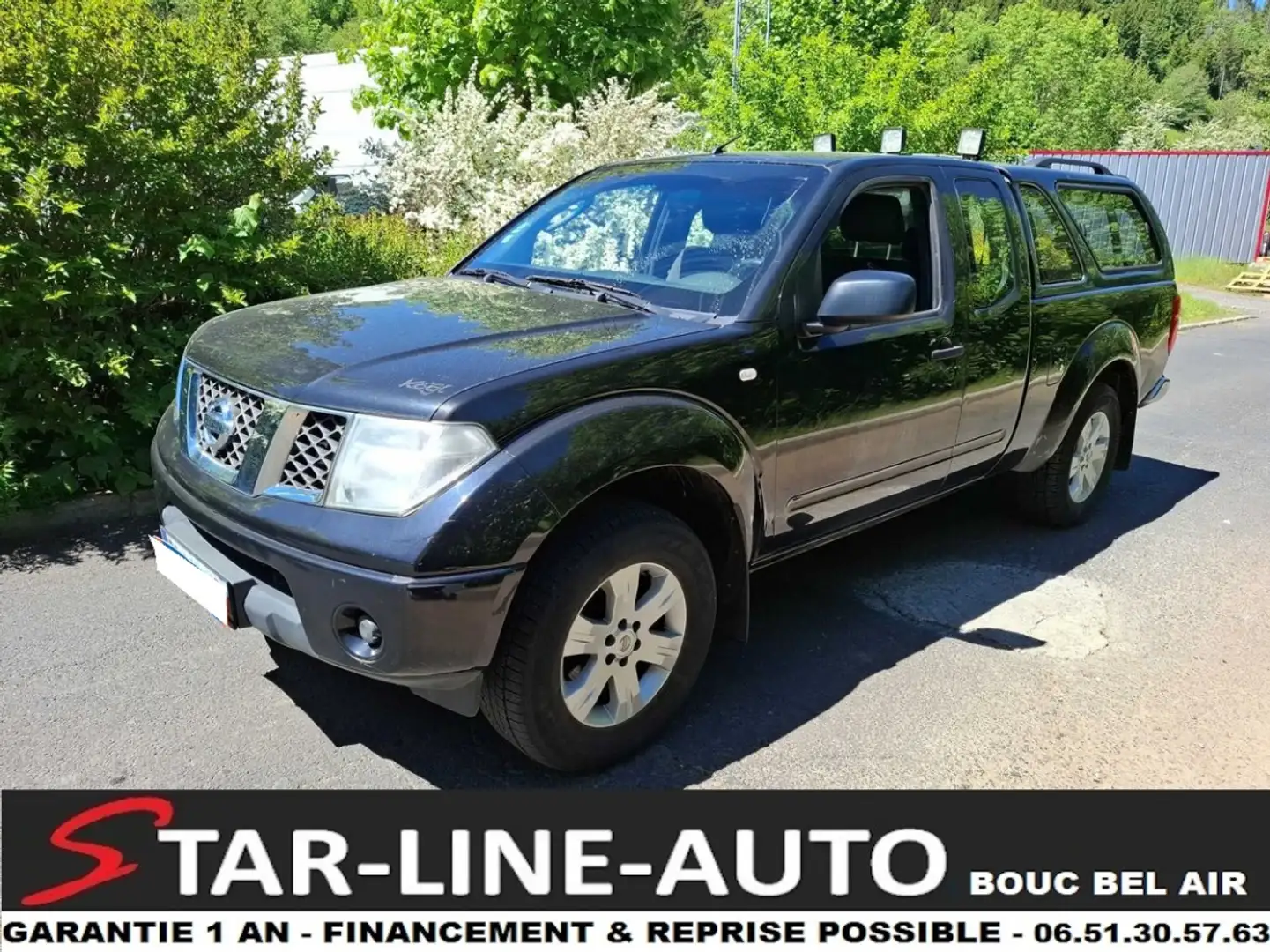Nissan Navara 2.5 dCi 174 ch King Cab Confort GAR 1 AN k - 1