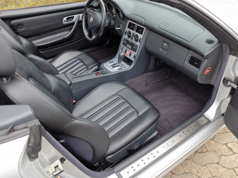 Mercedes-Benz SLK 230 Final Edition — photo 13