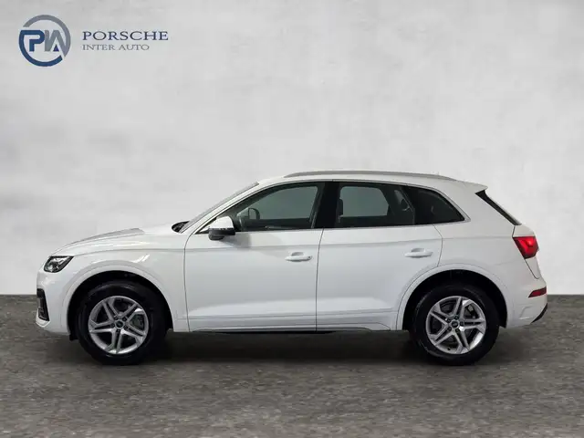 Audi Q5 view 3