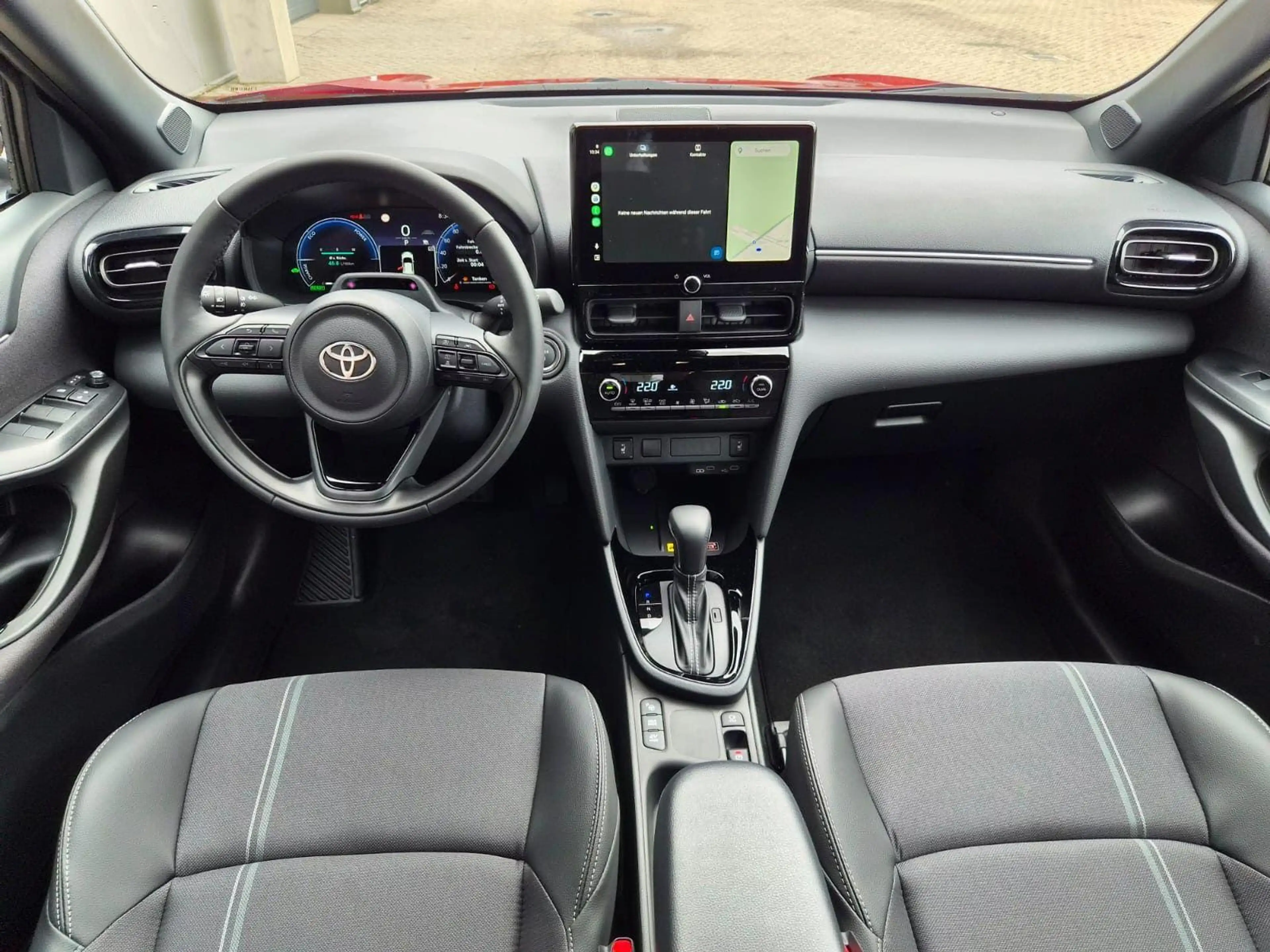 Toyota Yaris Cross 1.5-l 130PS HEV Automatik Style Matrix-LED 4 — photo 12