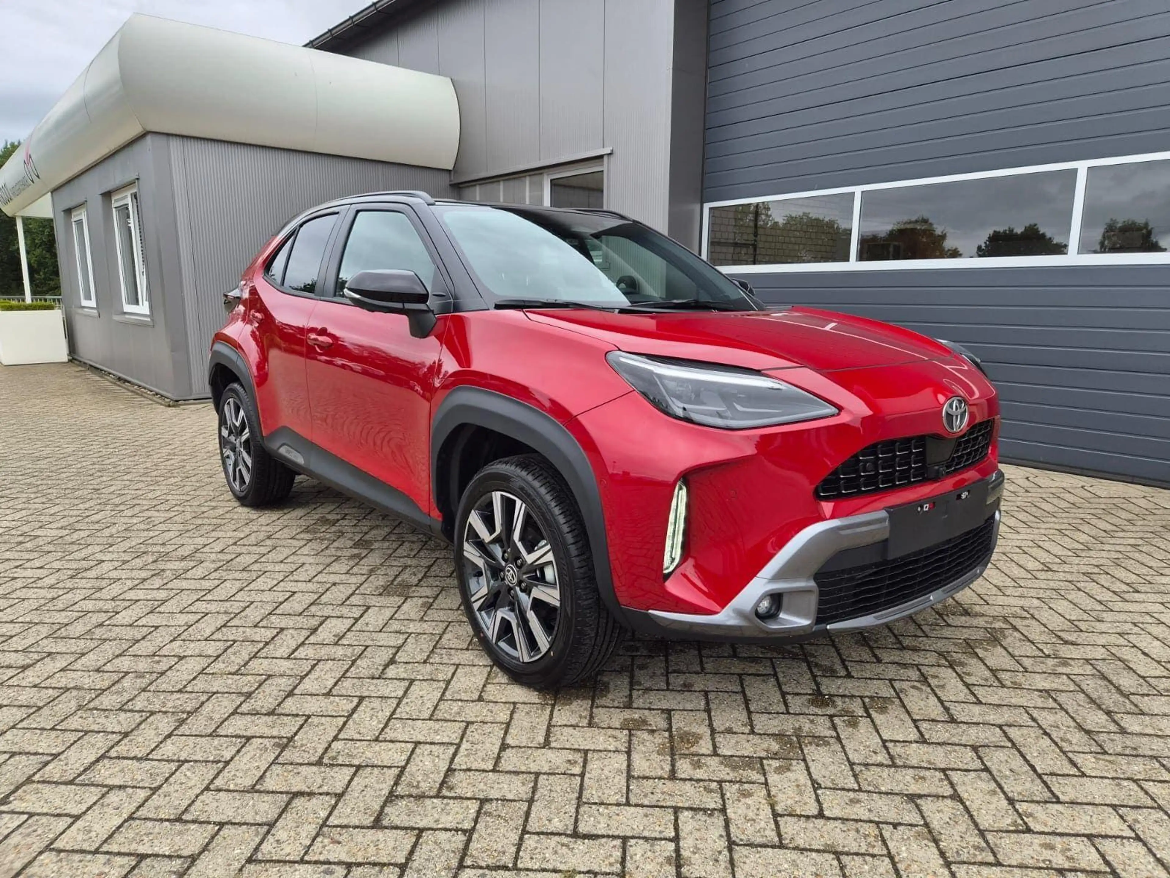 Toyota Yaris Cross 1.5-l 130PS HEV Automatik Style Matrix-LED 4 — photo 7