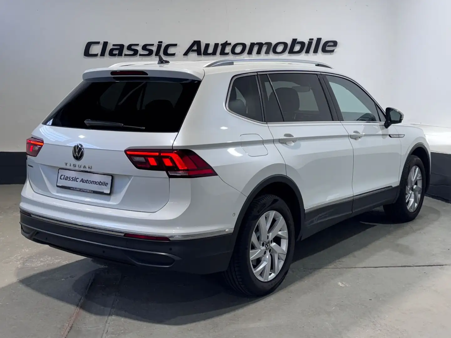 Volkswagen Tiguan Allspace Life *7-Sitzer*Virtual*360*ACC* Weiß - 2