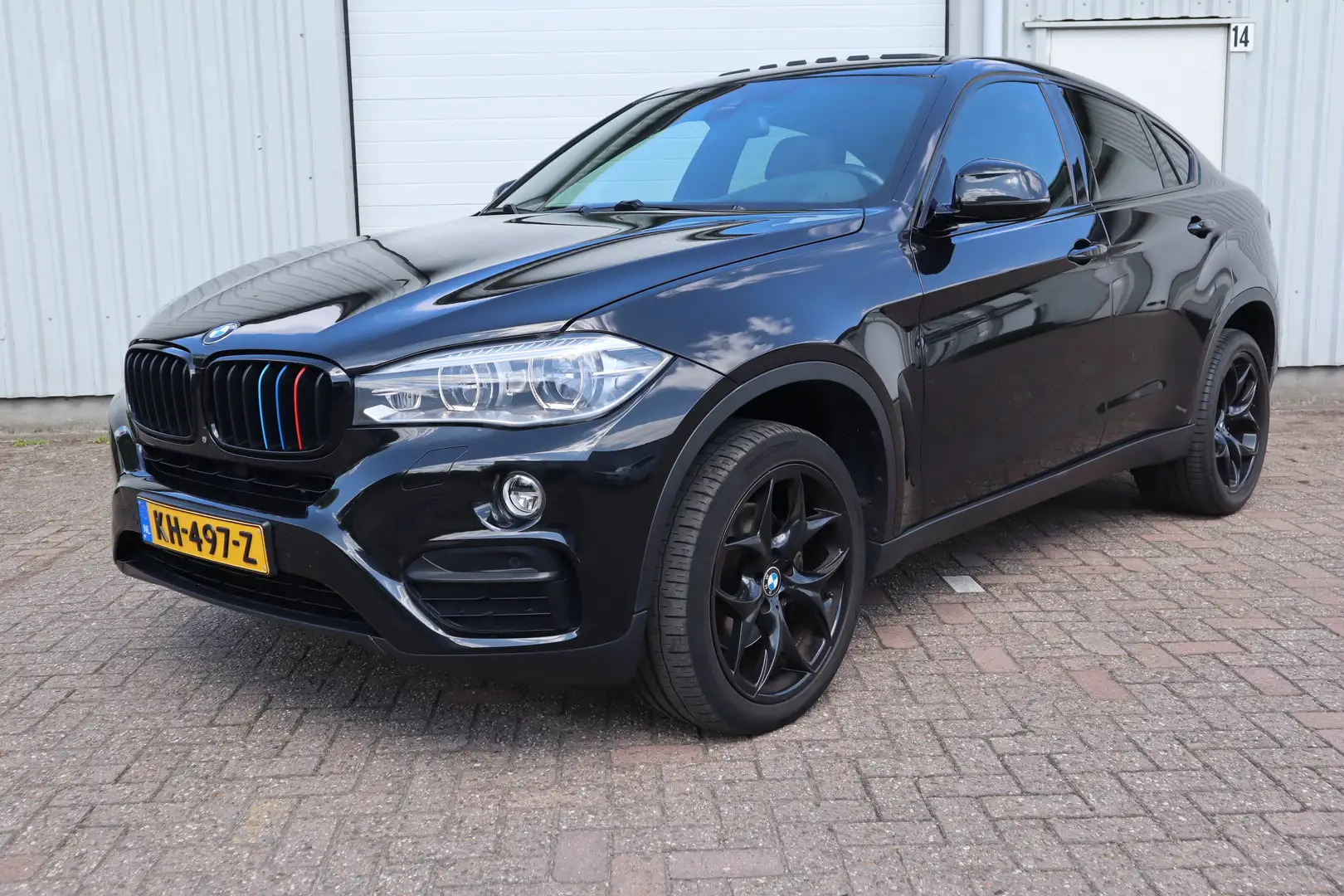 BMW X6 xDrive35i High Ex. M Sport/ Navi/ Hud/ Pano Zwart - 1