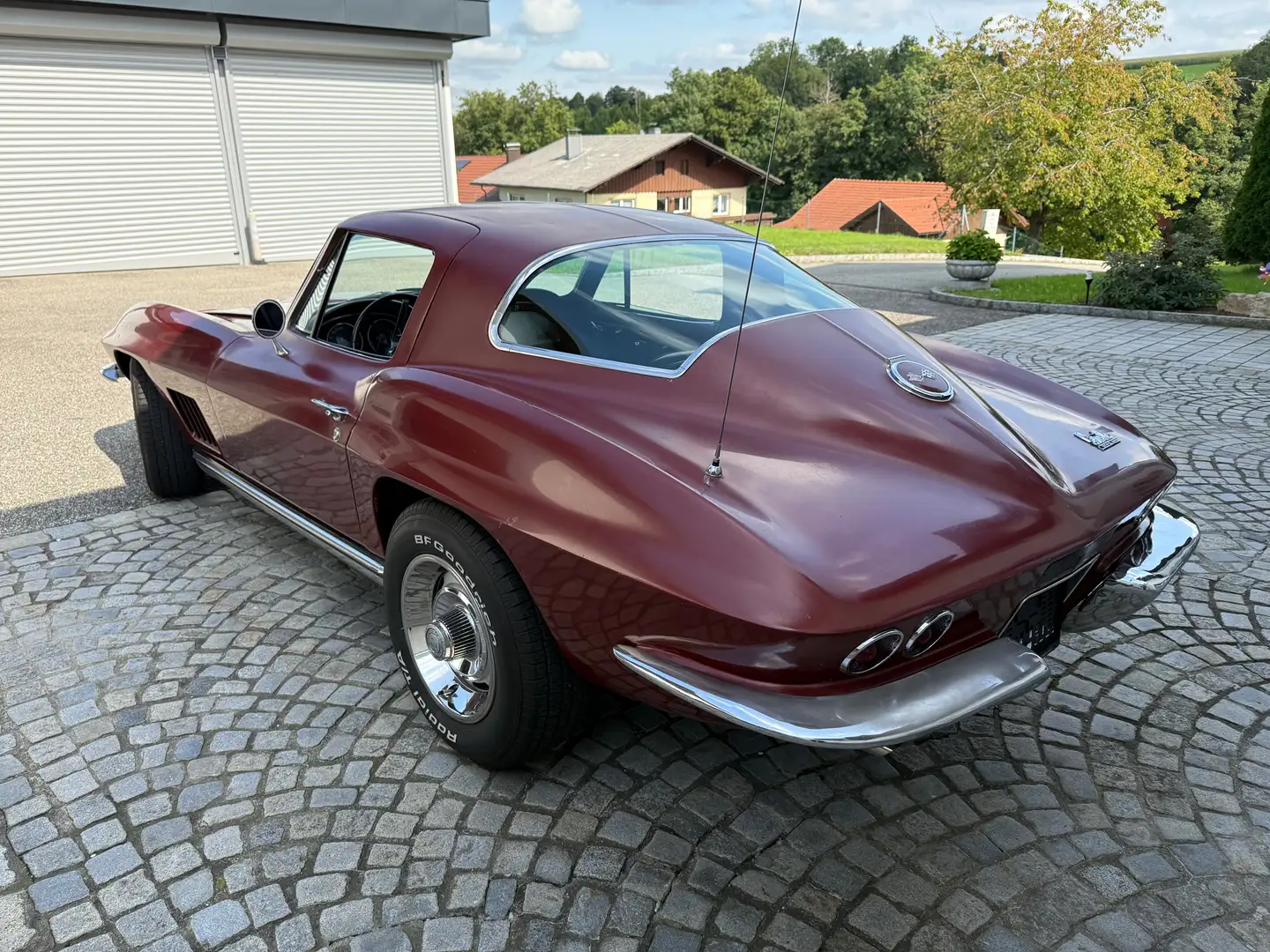 Corvette C2 Coupe Rot - 2