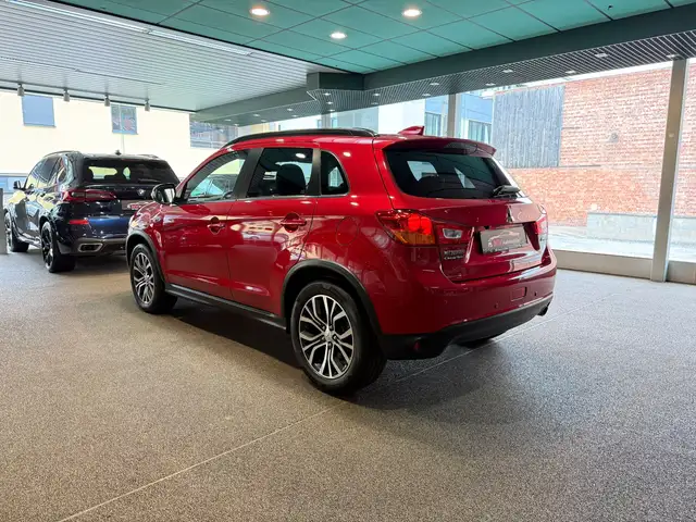Mitsubishi Asx view 4