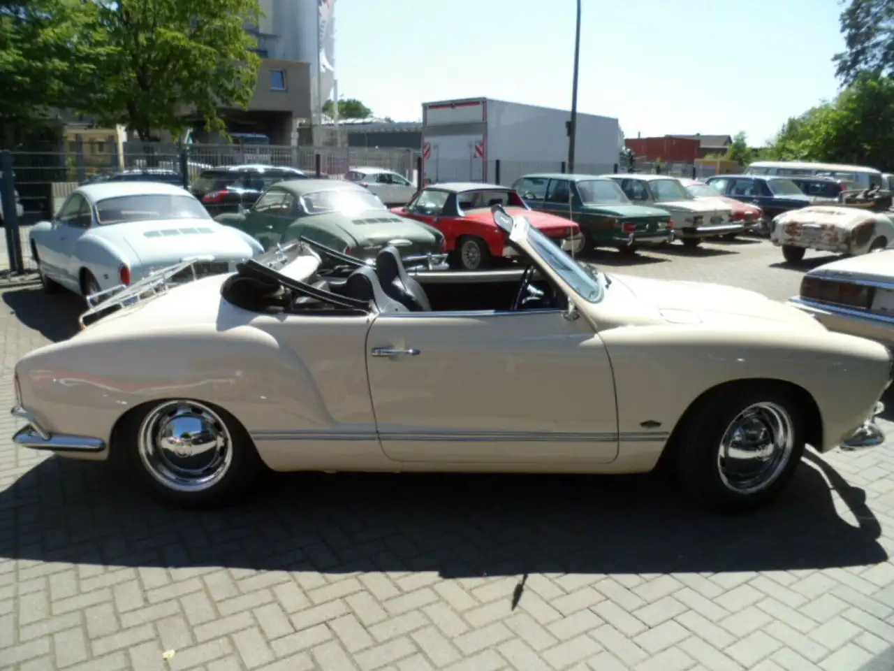 Volkswagen Karmann Ghia Sonnenlanddach 1968 hellbeige, foto 2