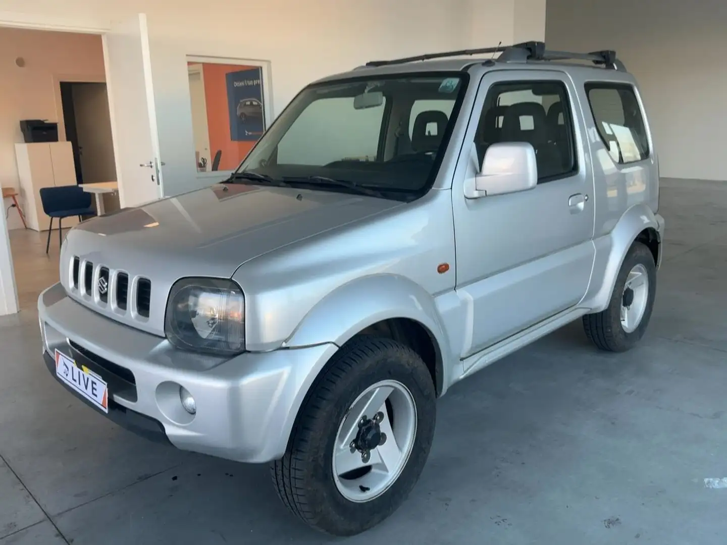 Suzuki Jimny Jimny 1.3 16v 4wd Silber - 1