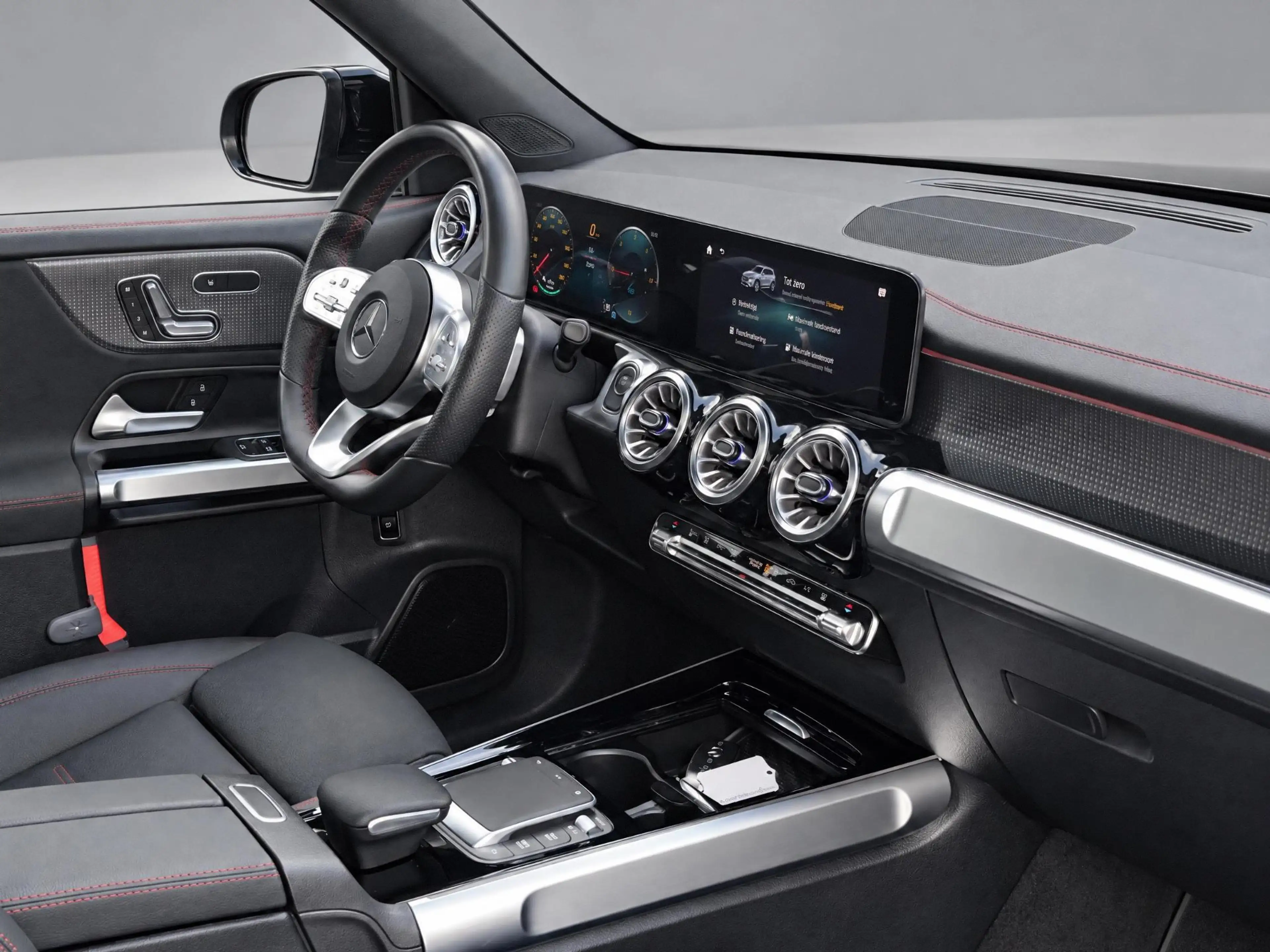 Mercedes-Benz EQB 250 AMG Line 67 kWh — photo 7
