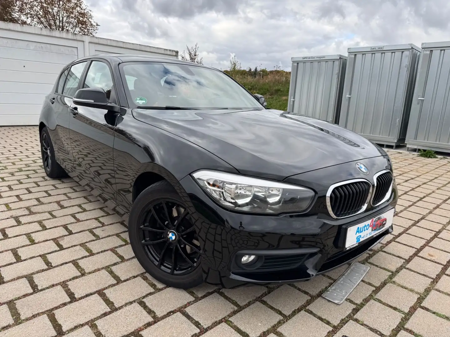 BMW 116 d Business Pak Navi pdc Klima Euro6 NETO13500 Schwarz - 1
