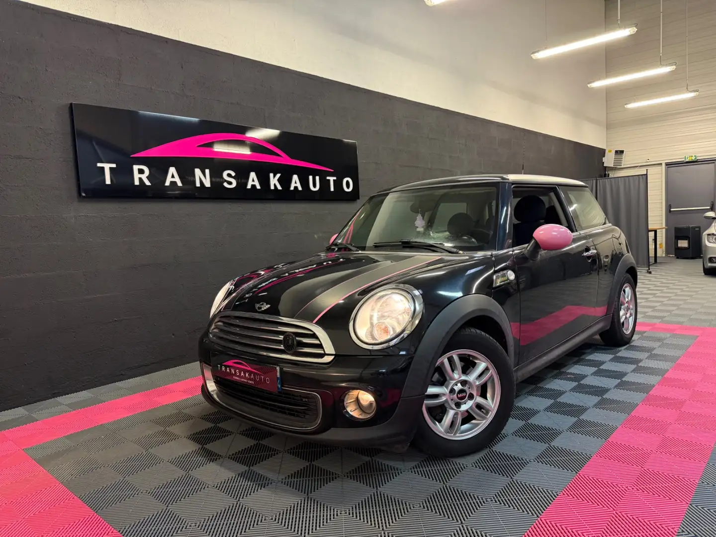 MINI One Hatch 75 ch One Pack Brick Lane Noir - 1