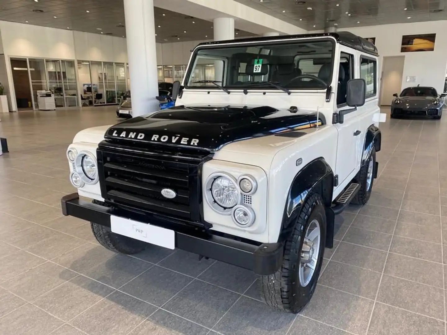 Land Rover Defender 90 2.4 TD4 SW Wit - 1