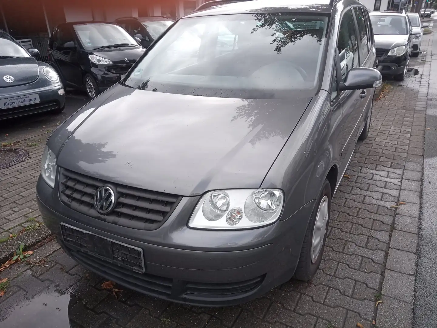 Volkswagen Touran 1.9 TDI DPF 7. Sitzer Grau - 1